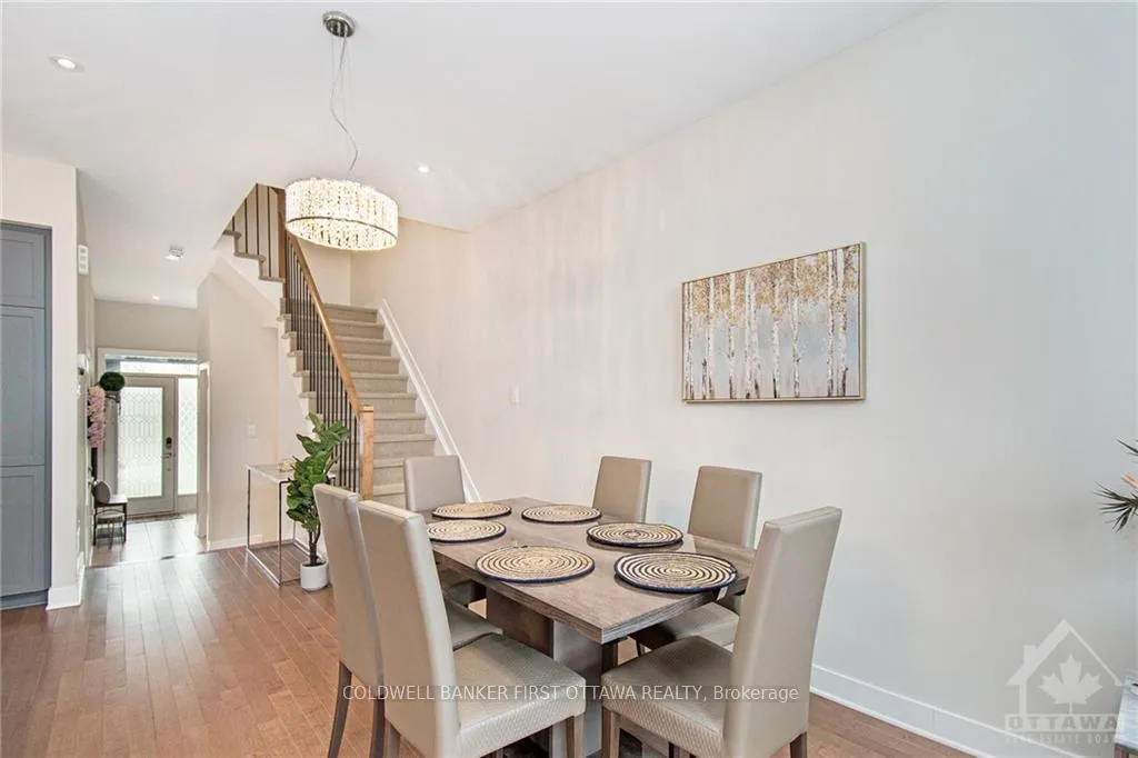 Photo 12 of 427 Rainrock Crescent, Ottawa, Mer Bleue/Bradley Estates/Anderson Park — HOMEH