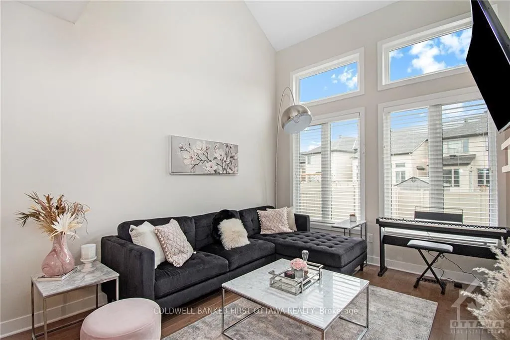 Photo 14 of 427 Rainrock Crescent, Ottawa, Mer Bleue/Bradley Estates/Anderson Park — HOMEH