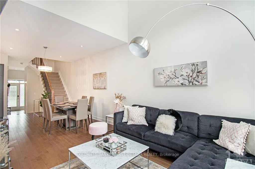 Photo 15 of 427 Rainrock Crescent, Ottawa, Mer Bleue/Bradley Estates/Anderson Park — HOMEH
