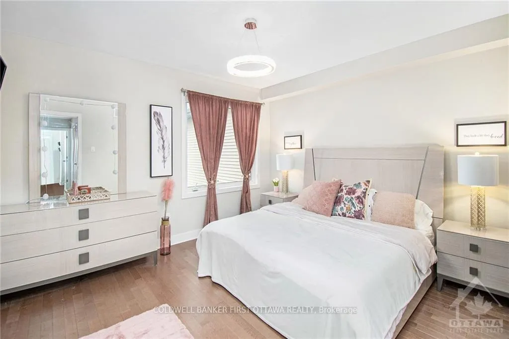 Photo 16 of 427 Rainrock Crescent, Ottawa, Mer Bleue/Bradley Estates/Anderson Park — HOMEH