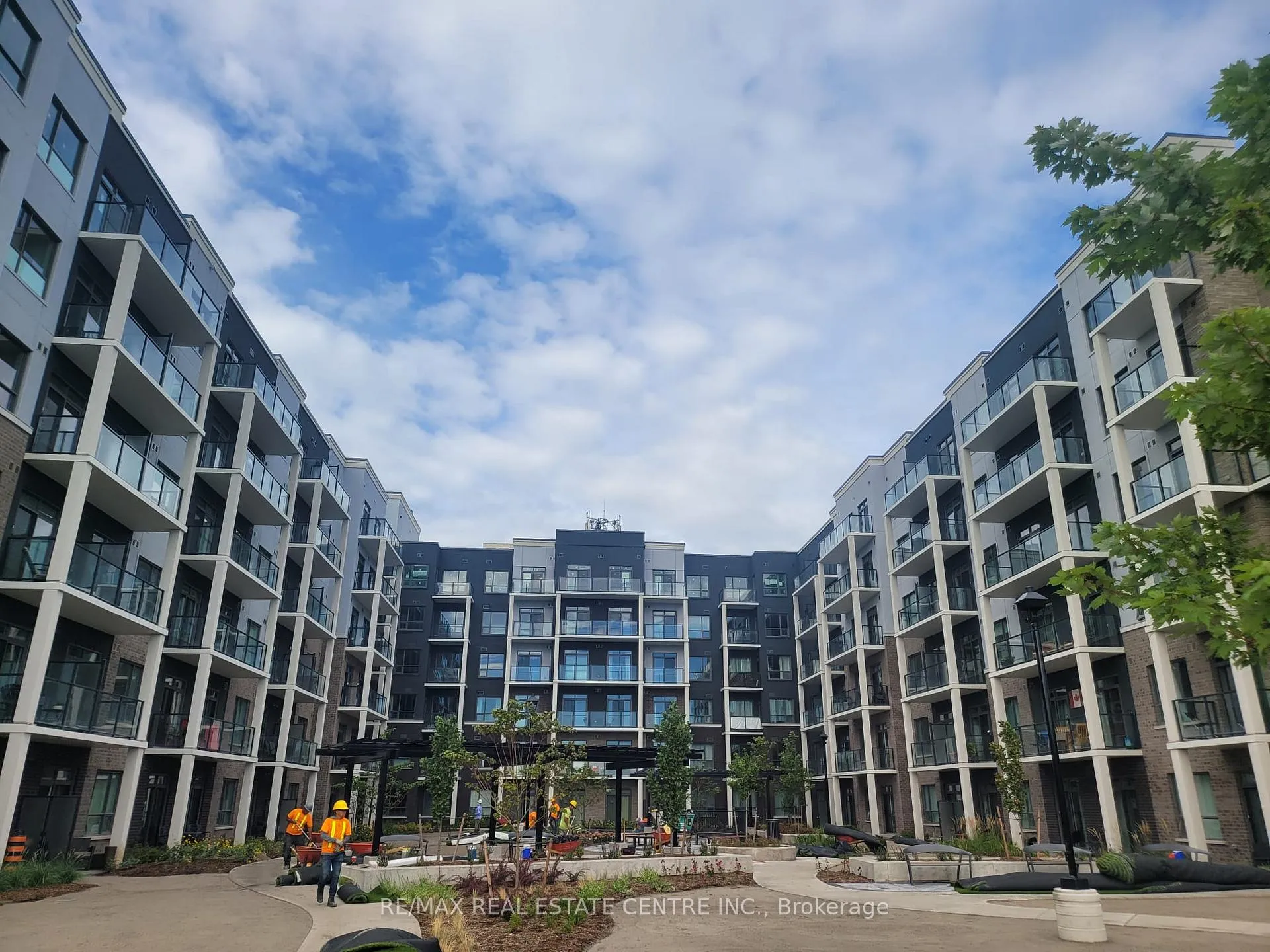 Front of Unit 501, 5055 Greenlane Road