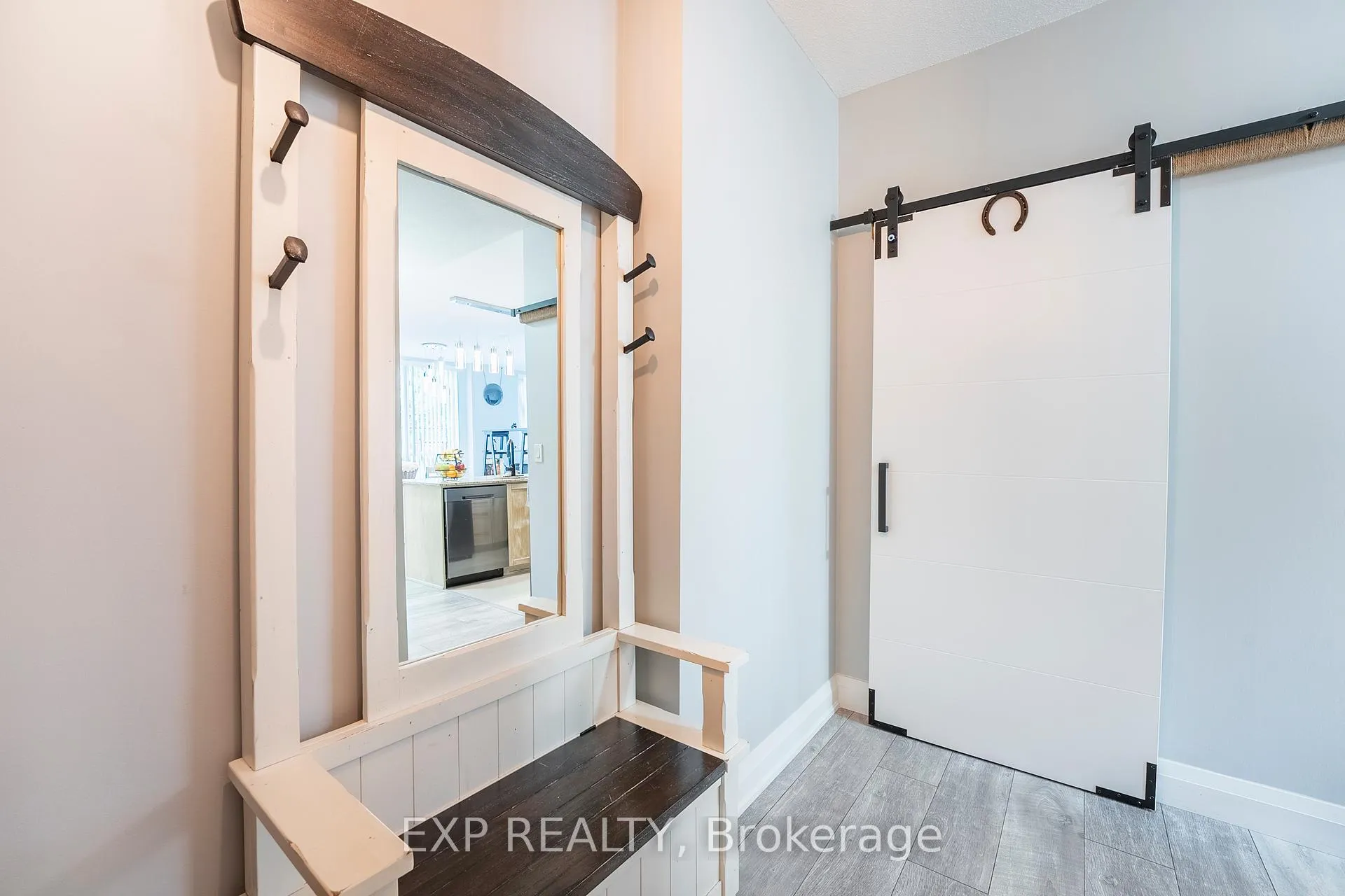Photo 6 of Unit 105, 20 North Park Road, Vaughan, Beverley Glen — HOMEH