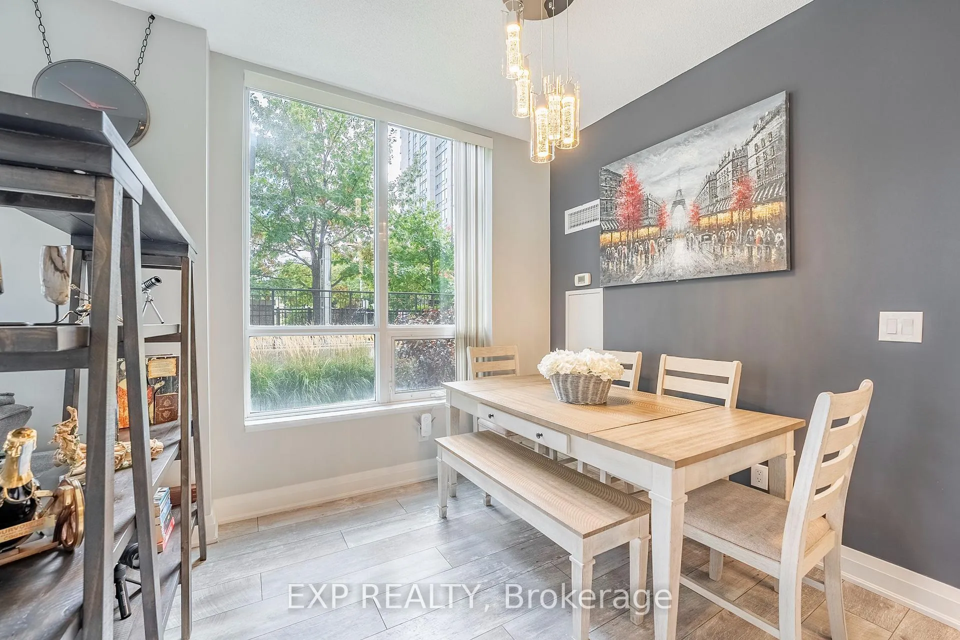 Photo 11 of Unit 105, 20 North Park Road, Vaughan, Beverley Glen — HOMEH