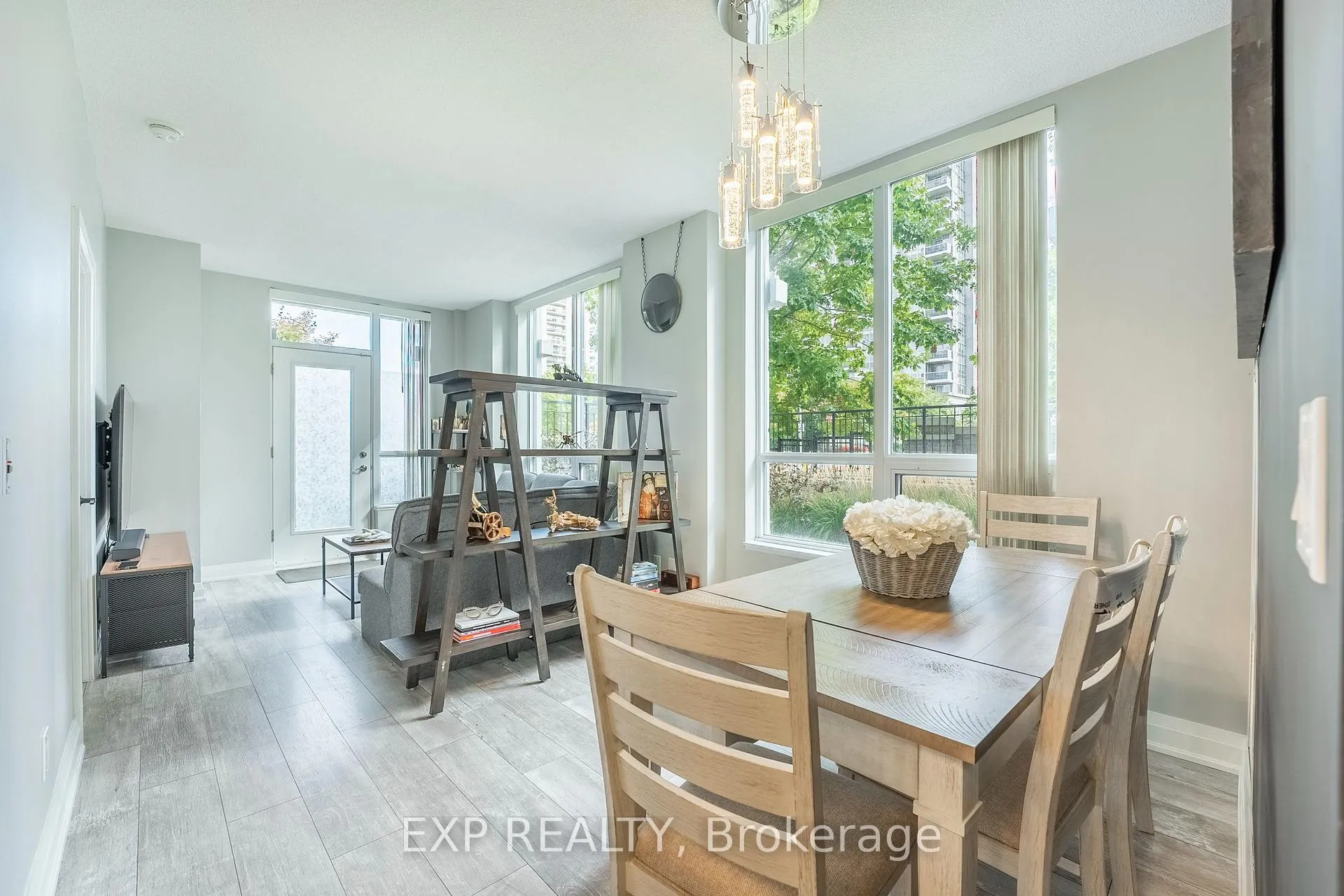 Photo 12 of Unit 105, 20 North Park Road, Vaughan, Beverley Glen — HOMEH
