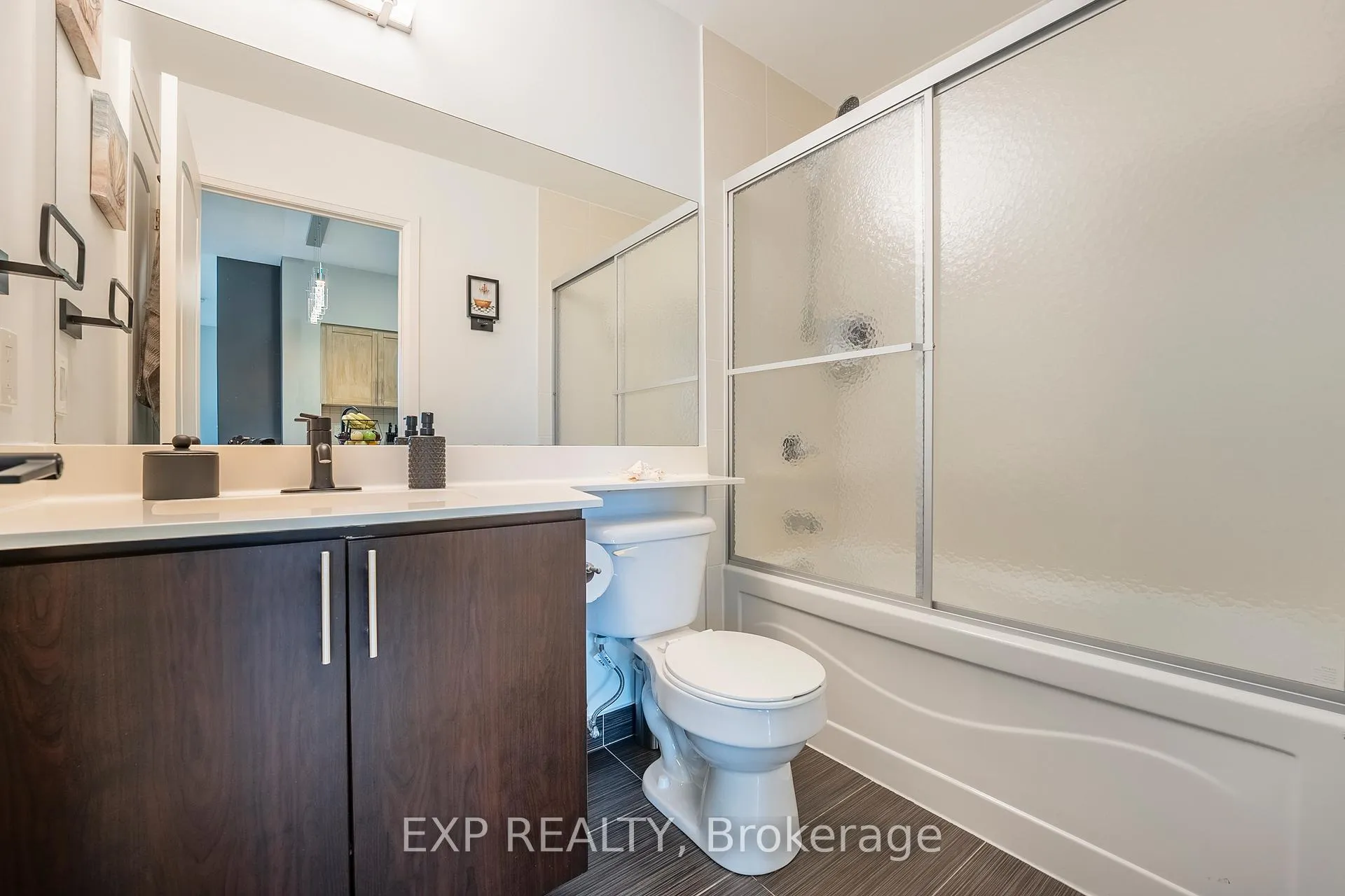Photo 17 of Unit 105, 20 North Park Road, Vaughan, Beverley Glen — HOMEH