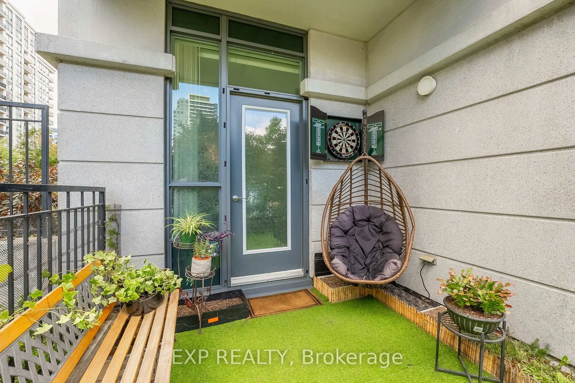 Photo 20 of Unit 105, 20 North Park Road, Vaughan, Beverley Glen — HOMEH
