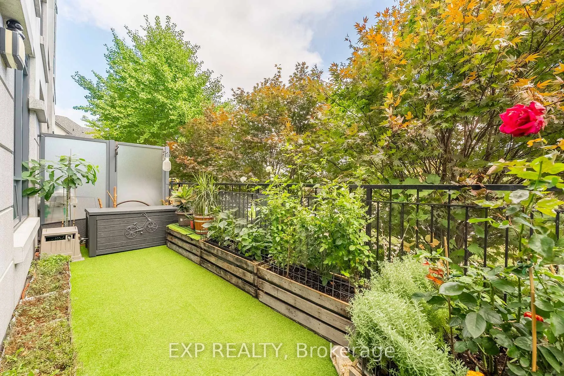 Photo 21 of Unit 105, 20 North Park Road, Vaughan, Beverley Glen — HOMEH