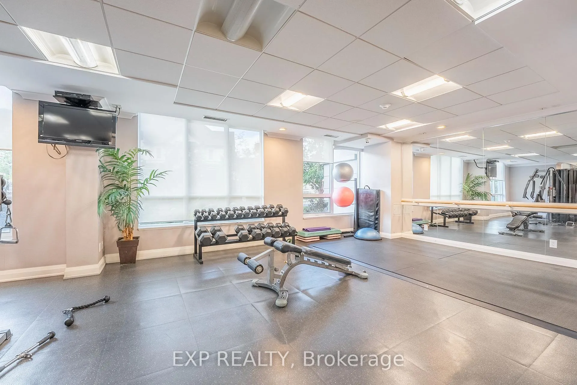 Photo 26 of Unit 105, 20 North Park Road, Vaughan, Beverley Glen — HOMEH