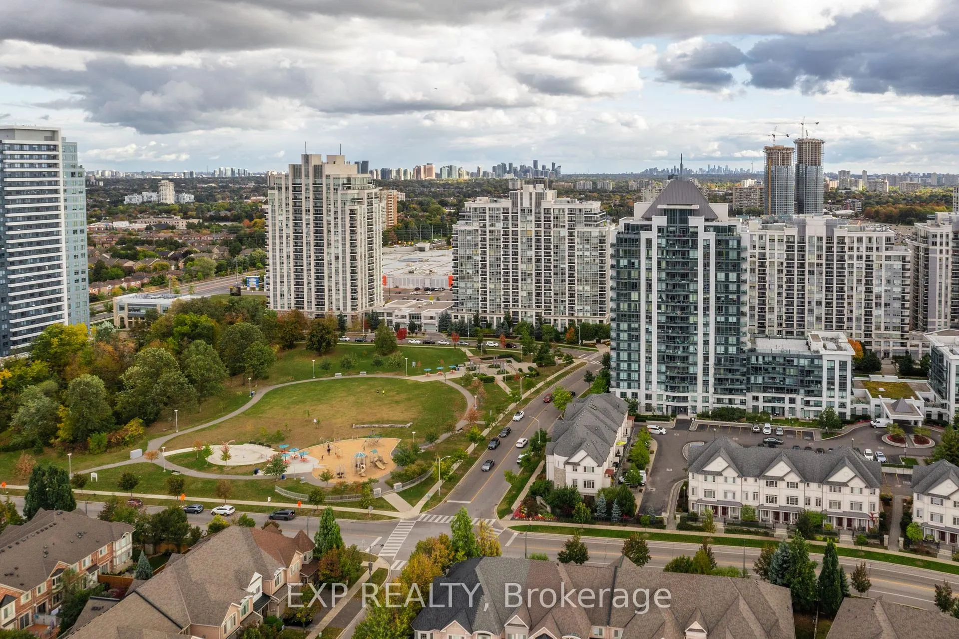 Photo 30 of Unit 105, 20 North Park Road, Vaughan, Beverley Glen — HOMEH