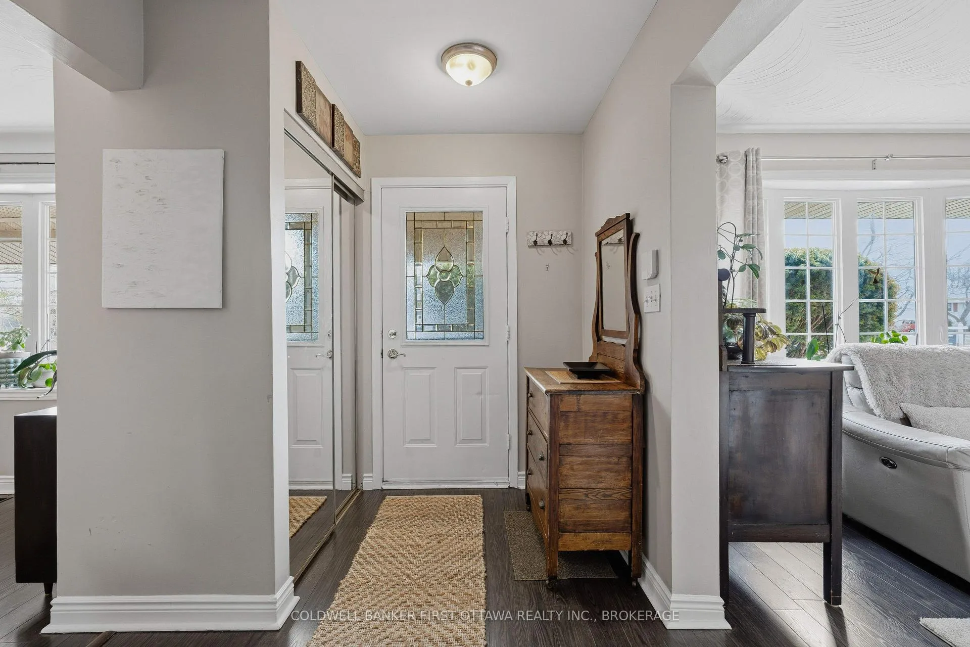 Photo 5 of 695 Laidlaw Crescent, Kingston, South of Taylor-Kidd Blvd — HOMEH