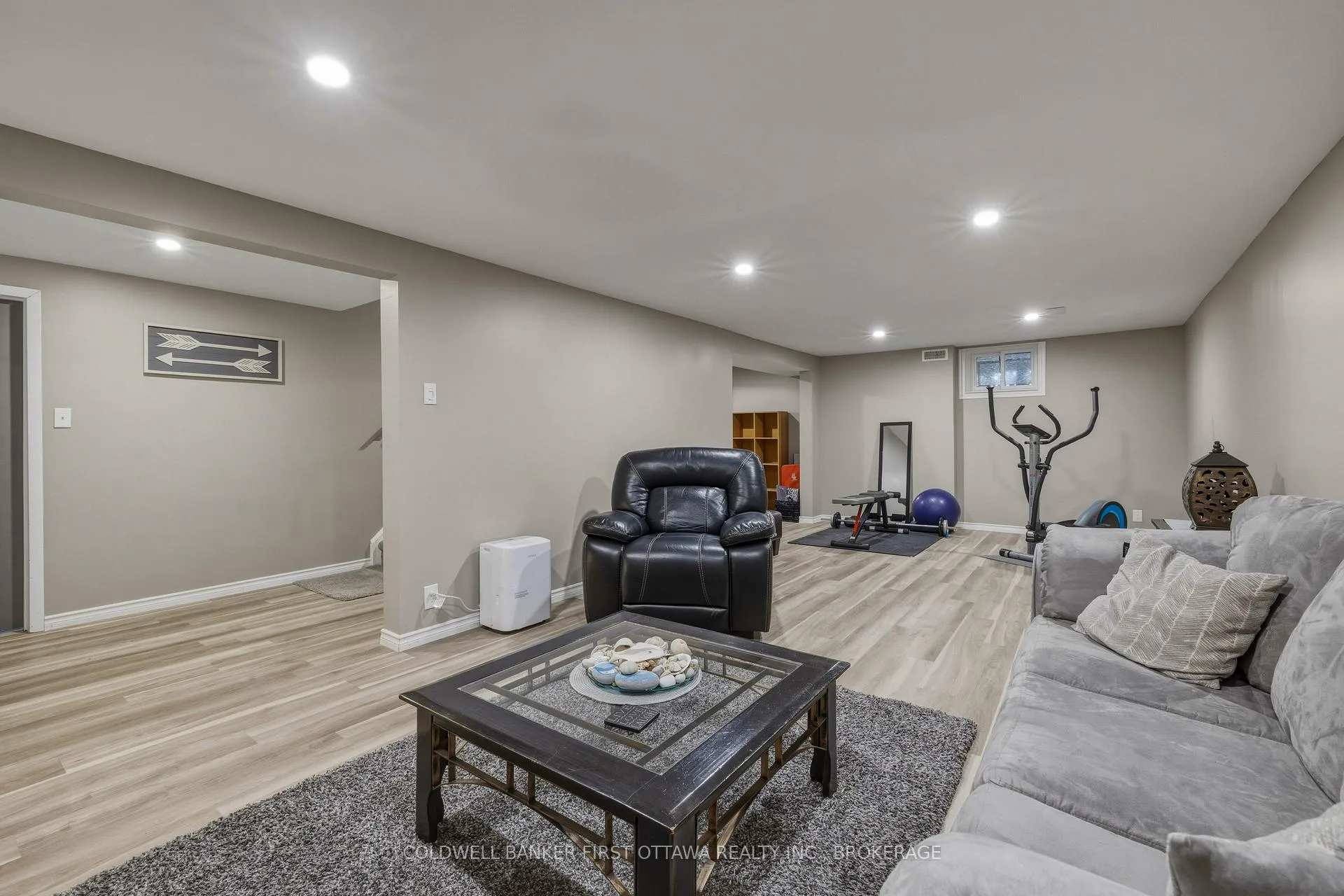 Photo 33 of 695 Laidlaw Crescent, Kingston, South of Taylor-Kidd Blvd — HOMEH