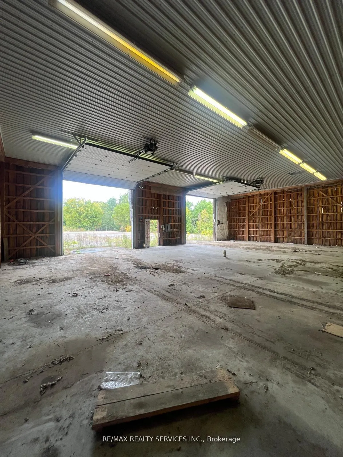 Photo 12 of 2178 Highway 6, Hamilton, Rural Flamborough — HOMEH