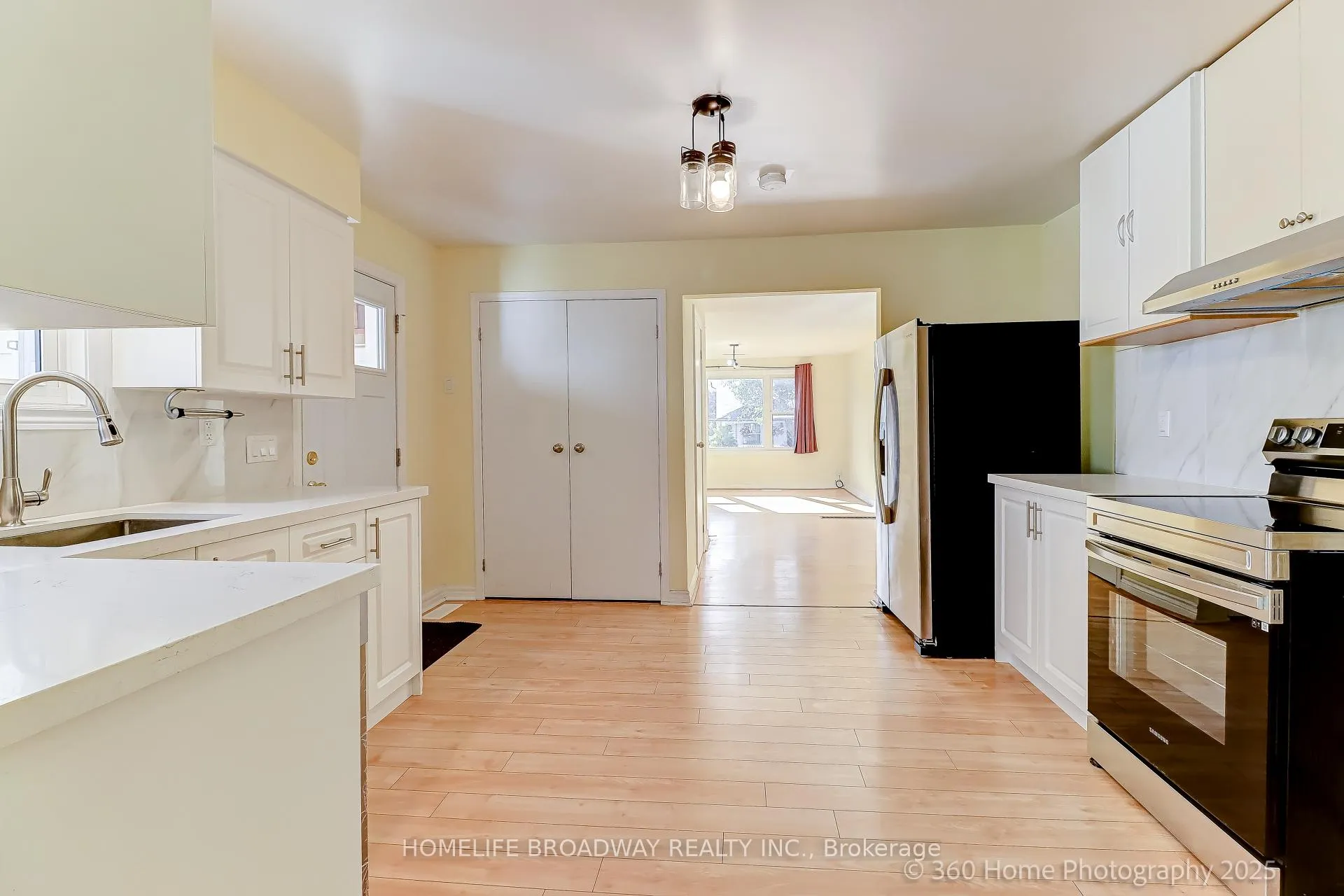 Photo 7 of 305 Andrew Street, Newmarket, Central Newmarket — HOMEH
