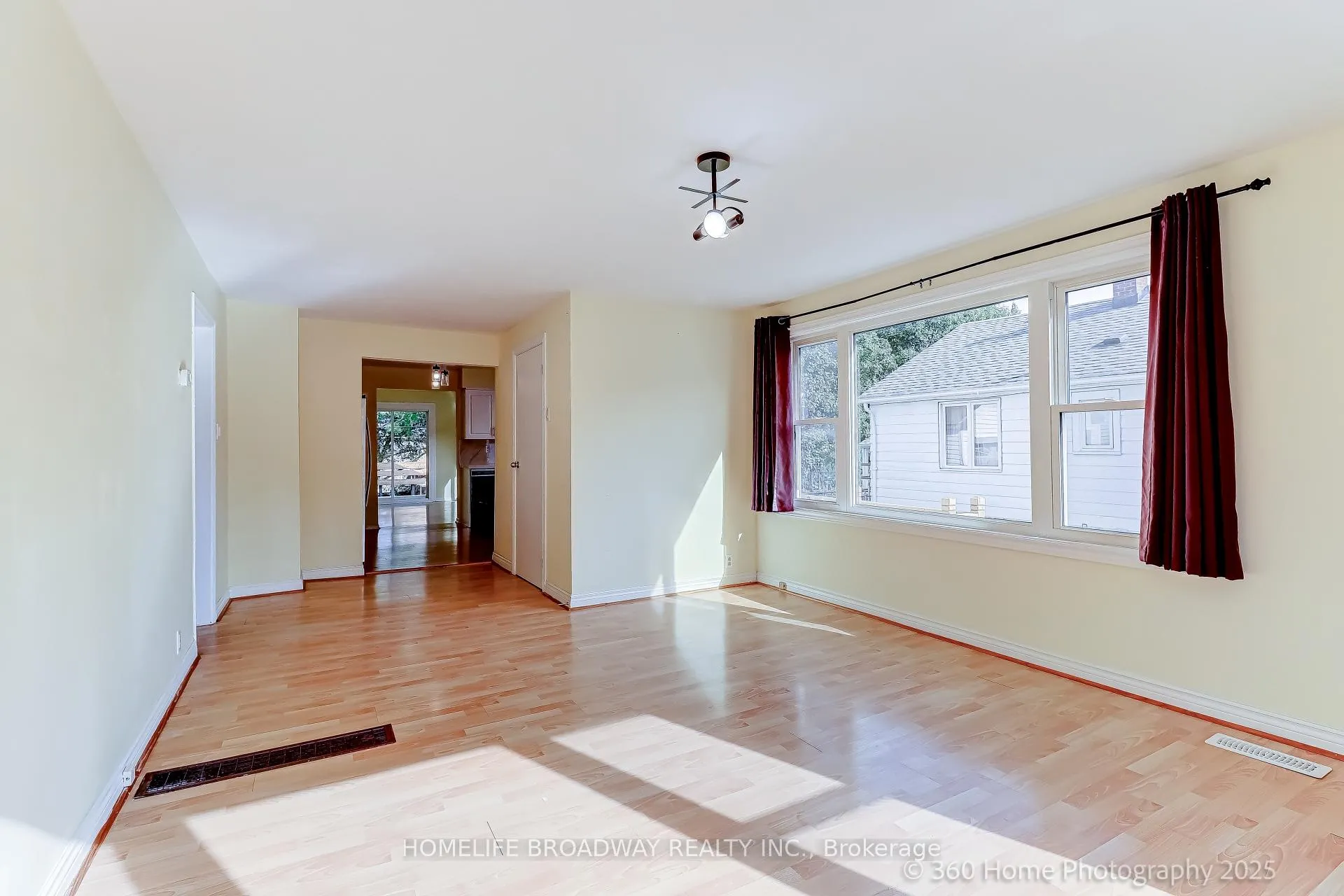 Photo 11 of 305 Andrew Street, Newmarket, Central Newmarket — HOMEH