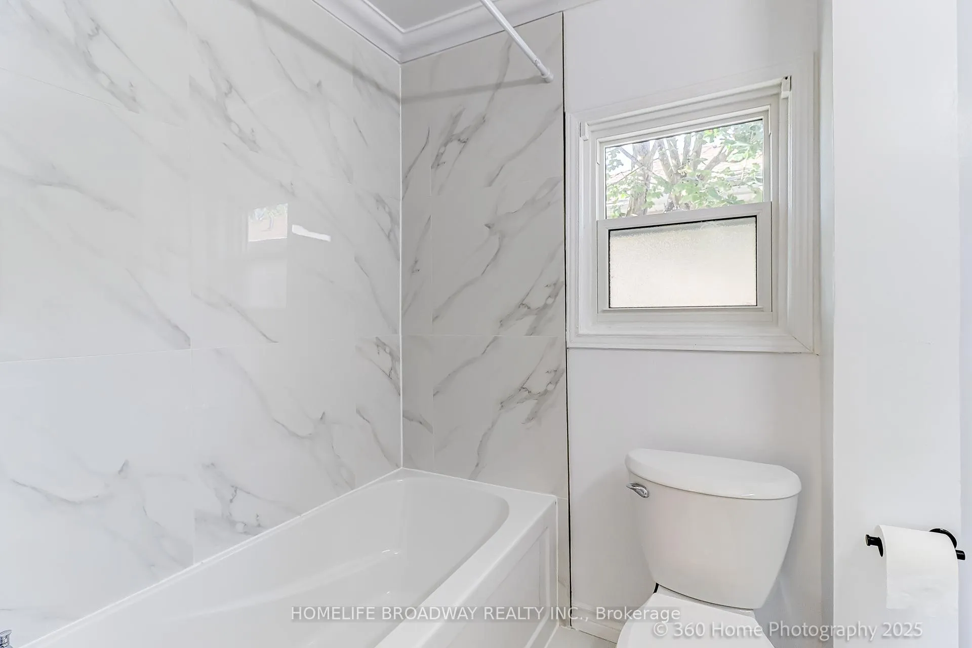 Photo 13 of 305 Andrew Street, Newmarket, Central Newmarket — HOMEH