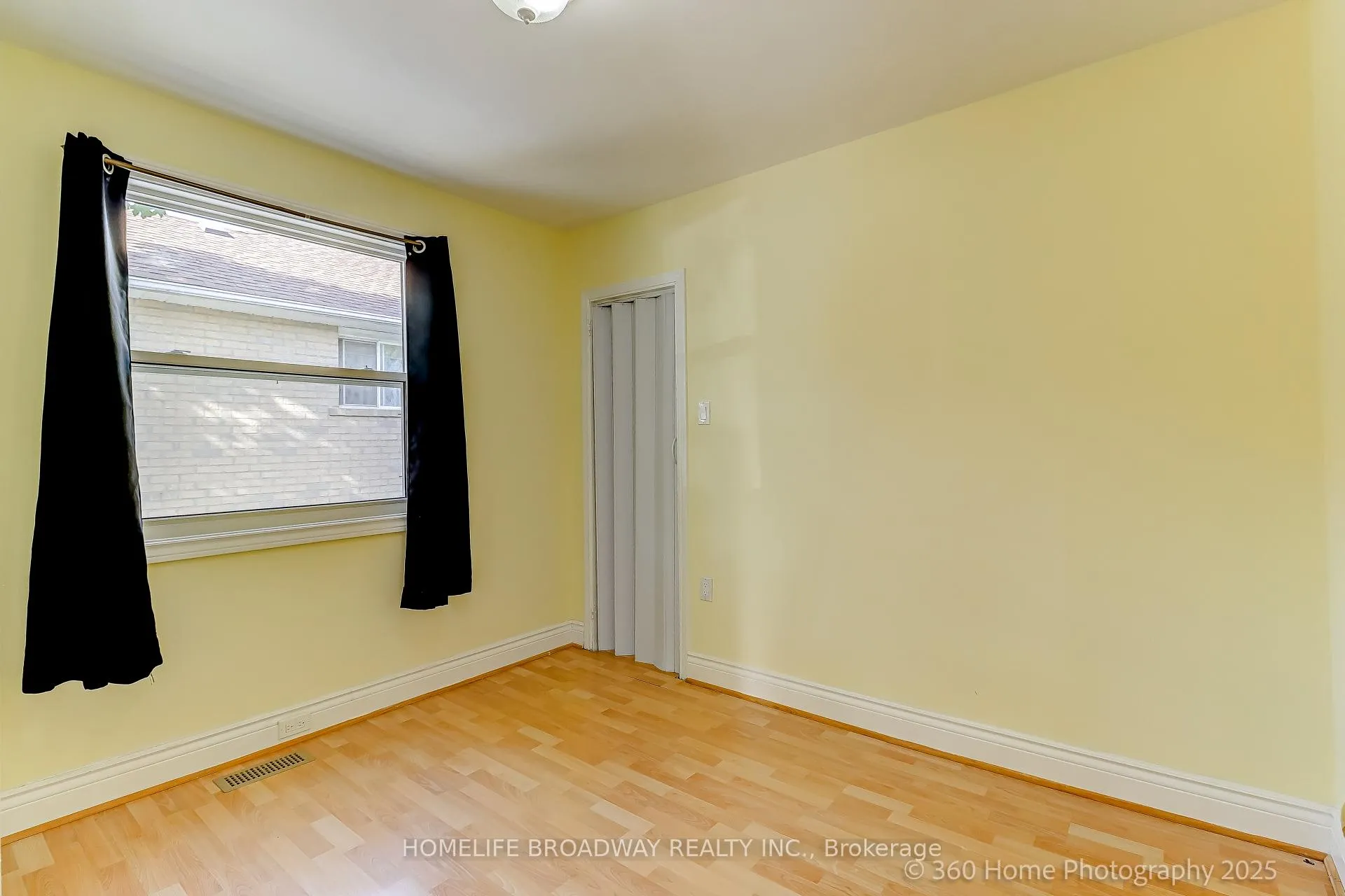 Photo 15 of 305 Andrew Street, Newmarket, Central Newmarket — HOMEH