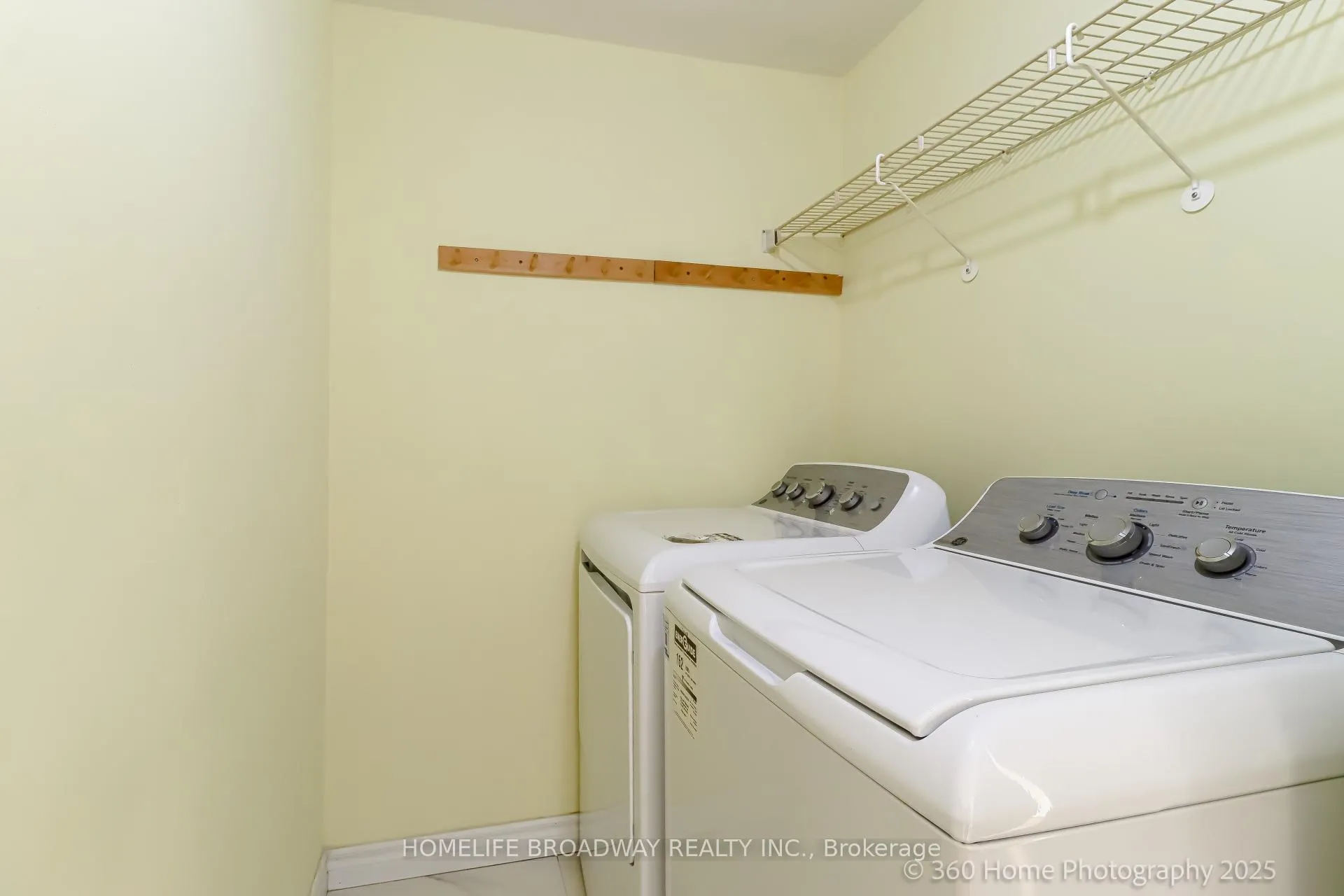 Photo 20 of 305 Andrew Street, Newmarket, Central Newmarket — HOMEH