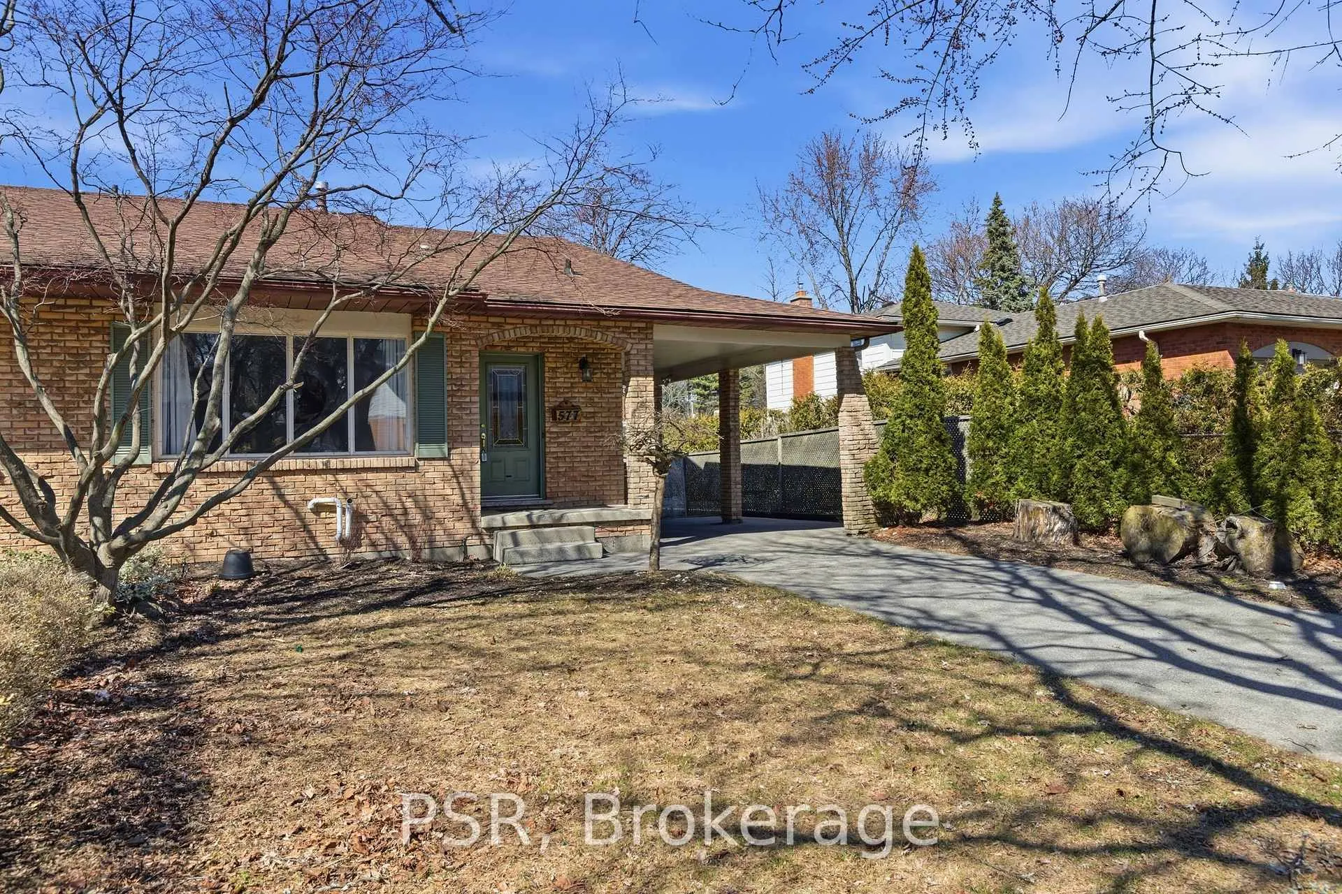 Photo 3 of 577 Tuscarora Drive, Hamilton, Ancaster — HOMEH