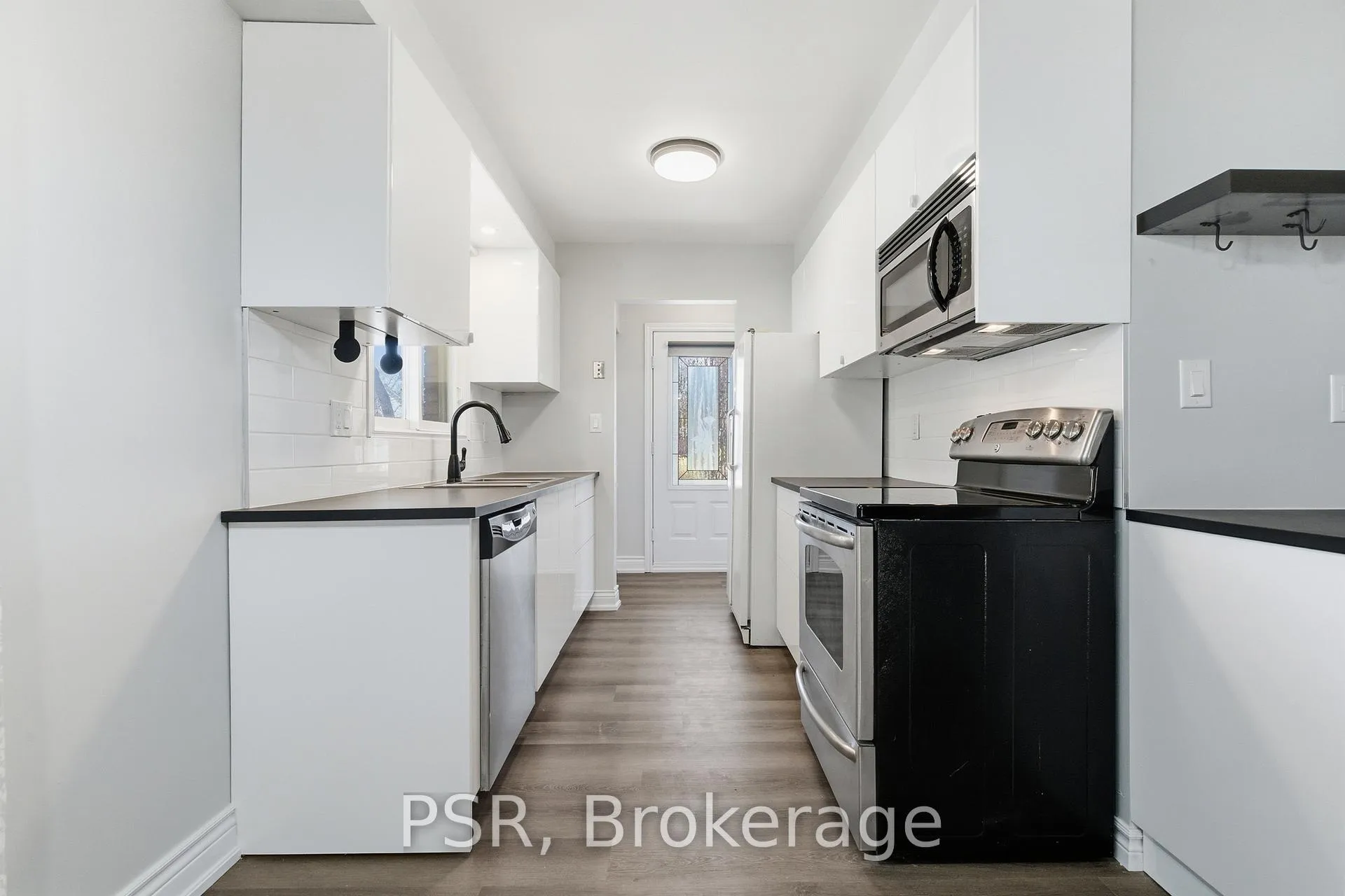 Photo 6 of 577 Tuscarora Drive, Hamilton, Ancaster — HOMEH