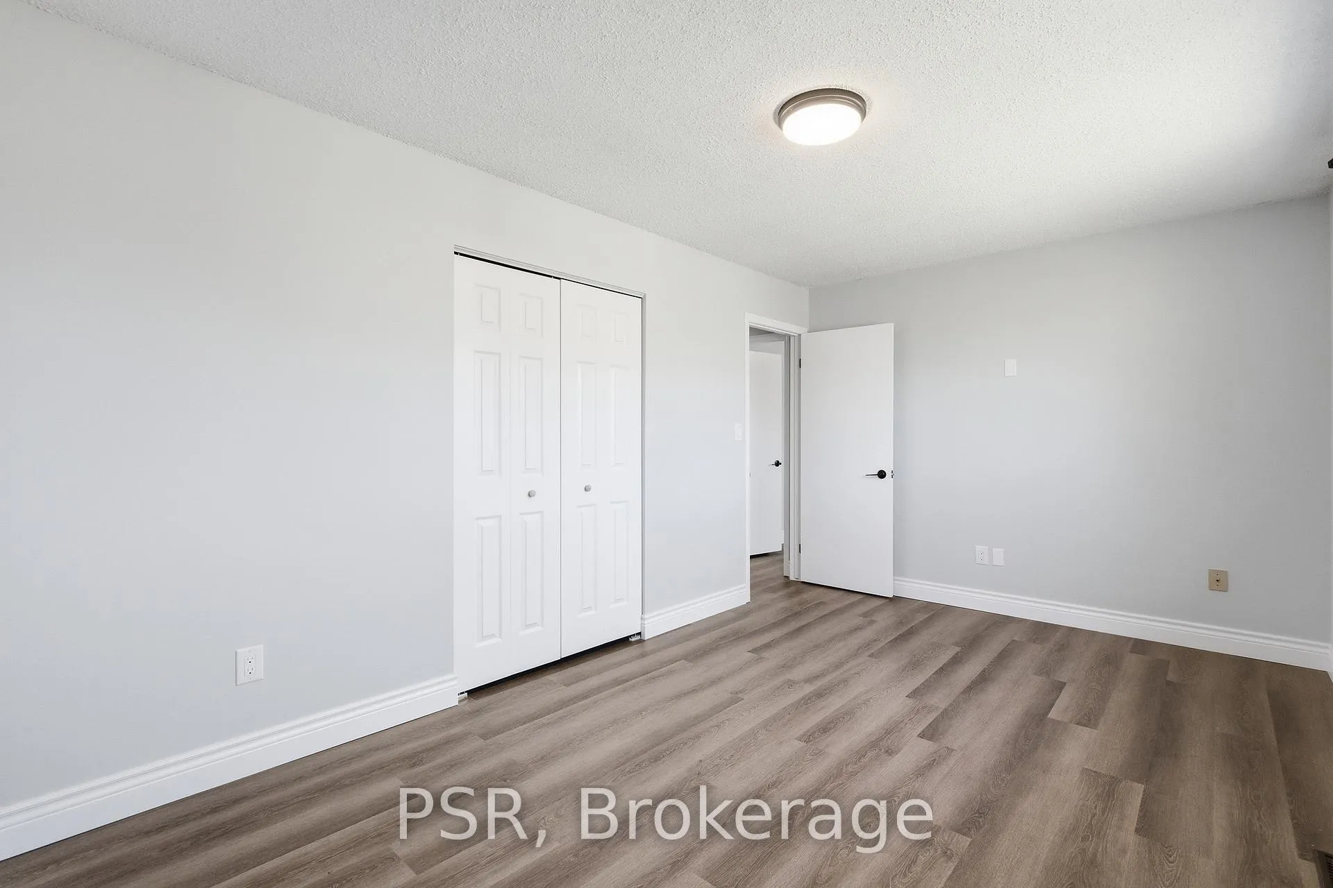 Photo 16 of 577 Tuscarora Drive, Hamilton, Ancaster — HOMEH