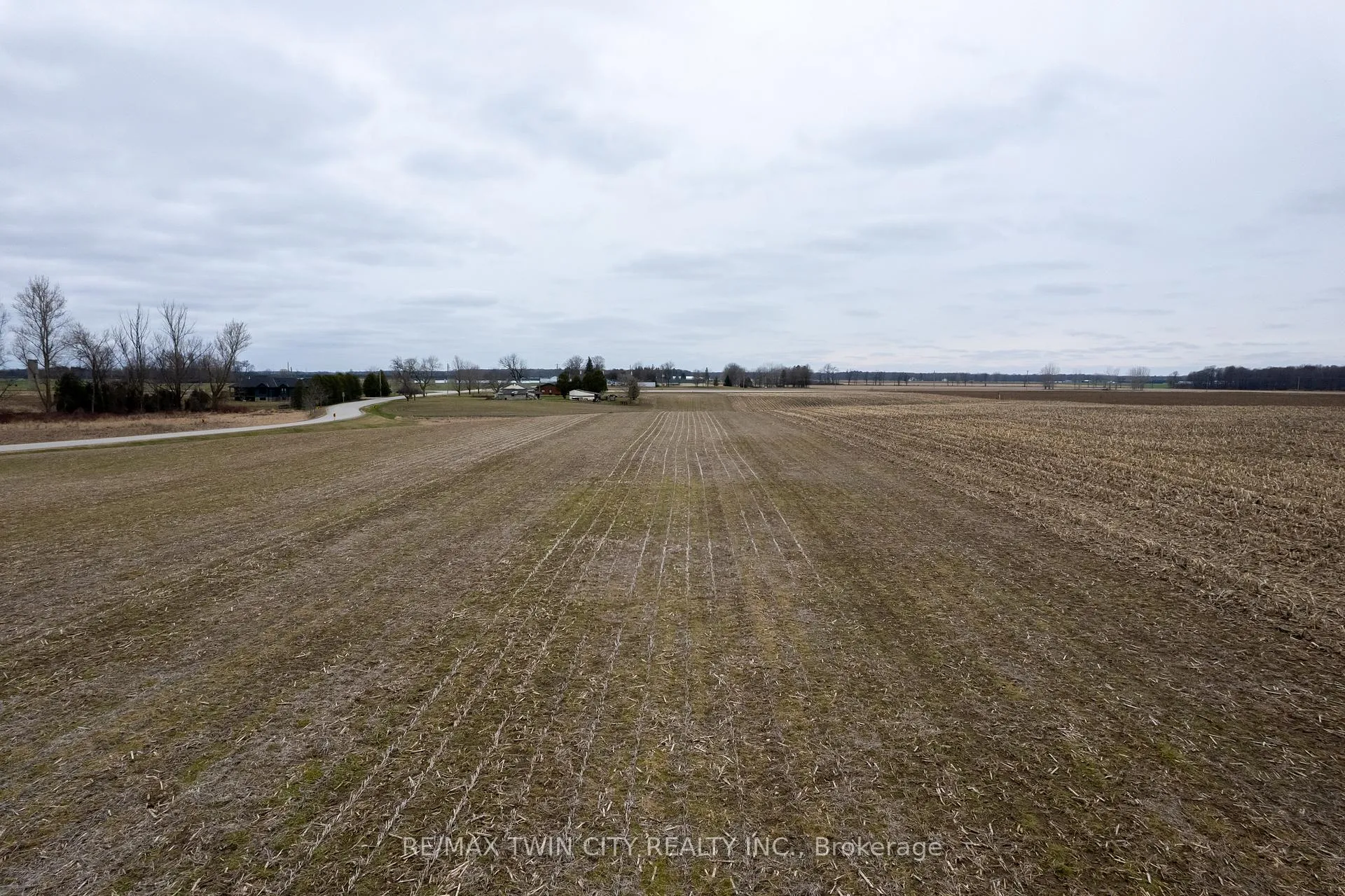 Photo 4 of 58 Tenth Conc. Road, Brant, Burford — HOMEH