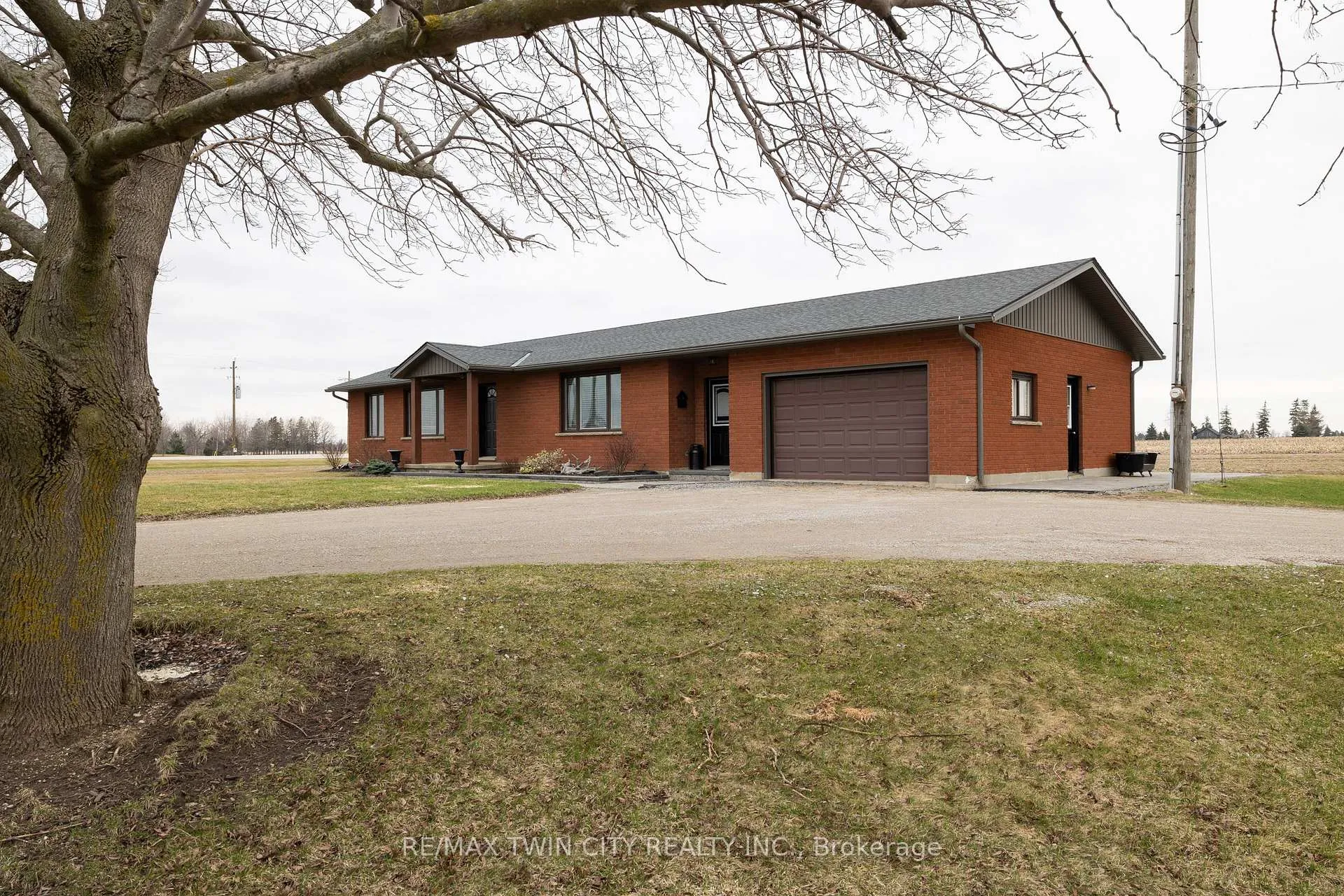 Photo 6 of 58 Tenth Conc. Road, Brant, Burford — HOMEH