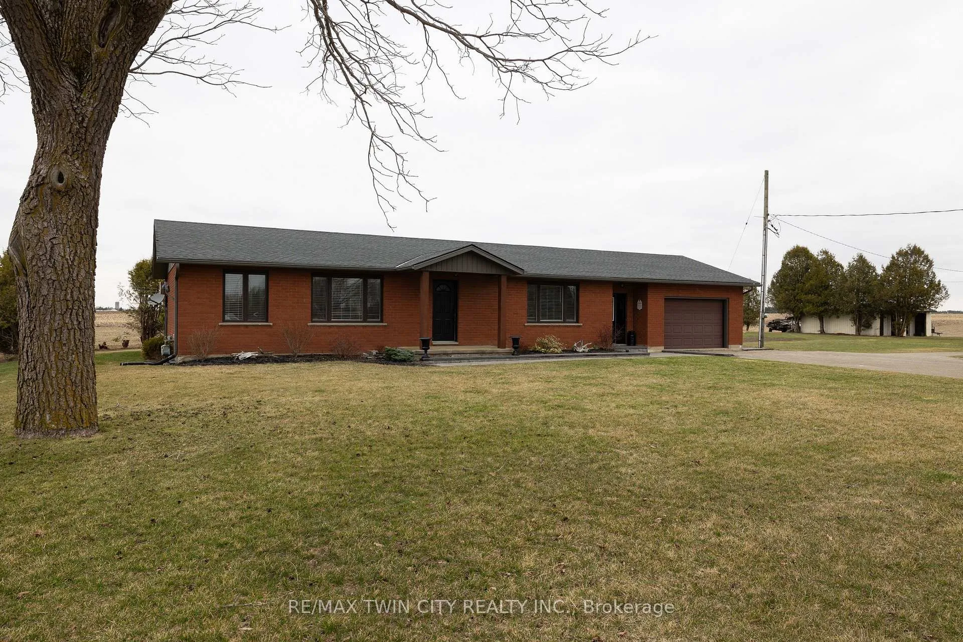 Photo 7 of 58 Tenth Conc. Road, Brant, Burford — HOMEH