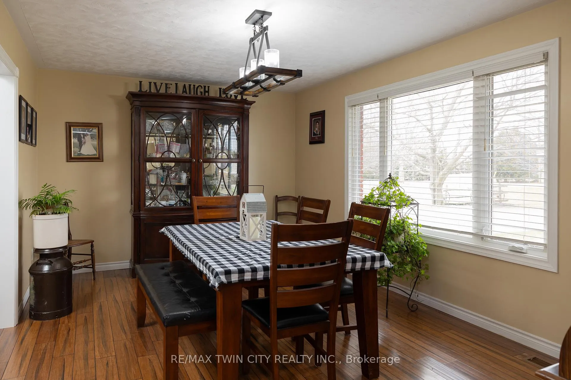 Photo 18 of 58 Tenth Conc. Road, Brant, Burford — HOMEH