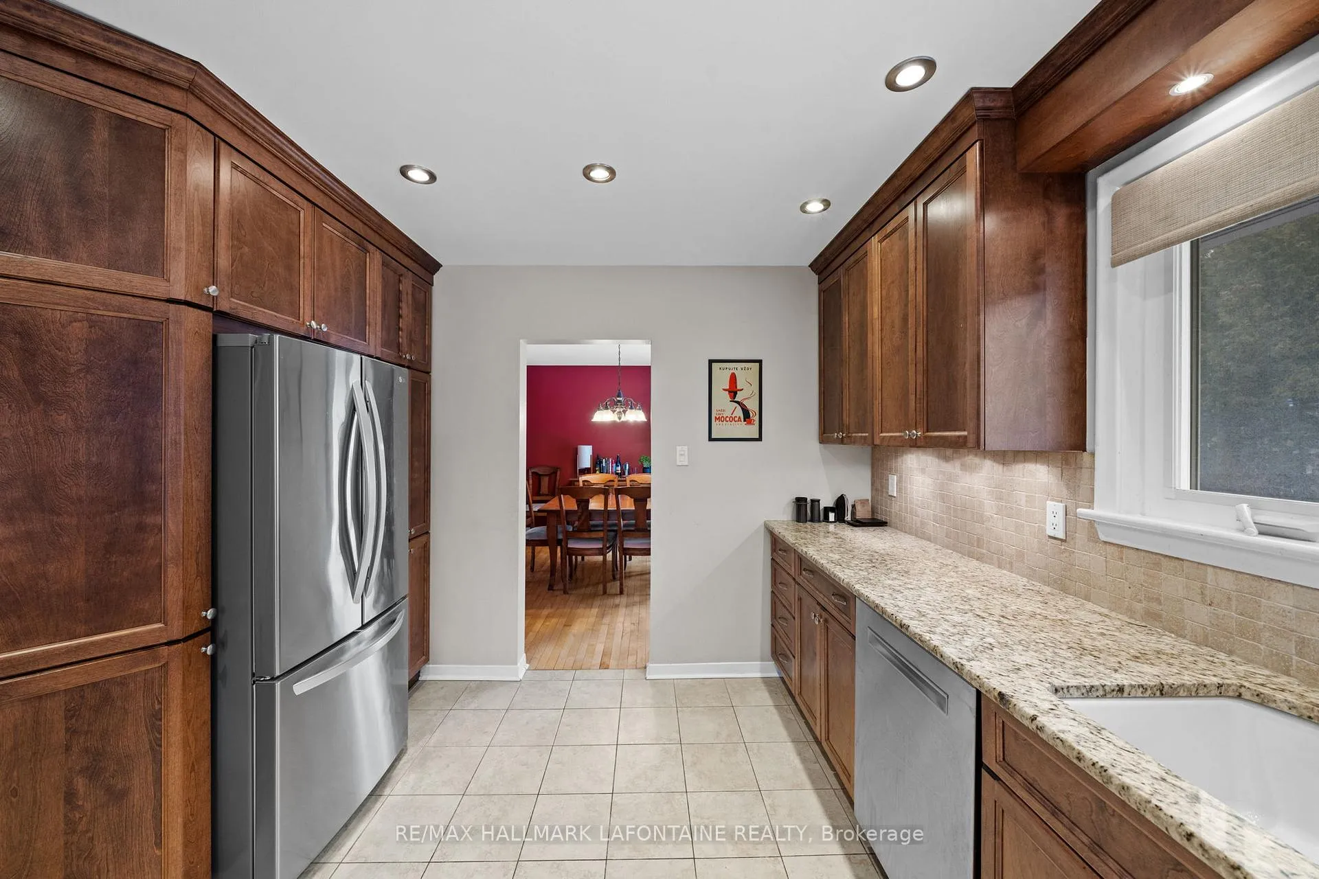 Photo 17 of 822 Colson Avenue, Ottawa, Elmvale Acres — HOMEH