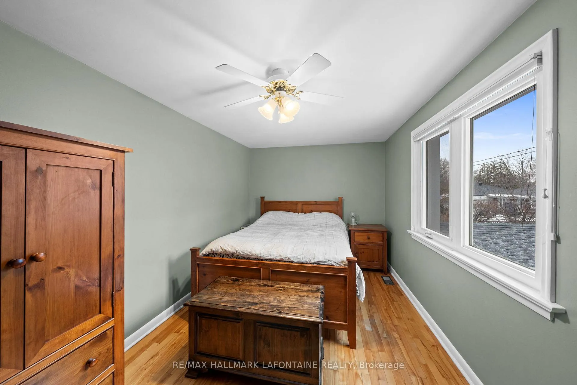 Photo 21 of 822 Colson Avenue, Ottawa, Elmvale Acres — HOMEH