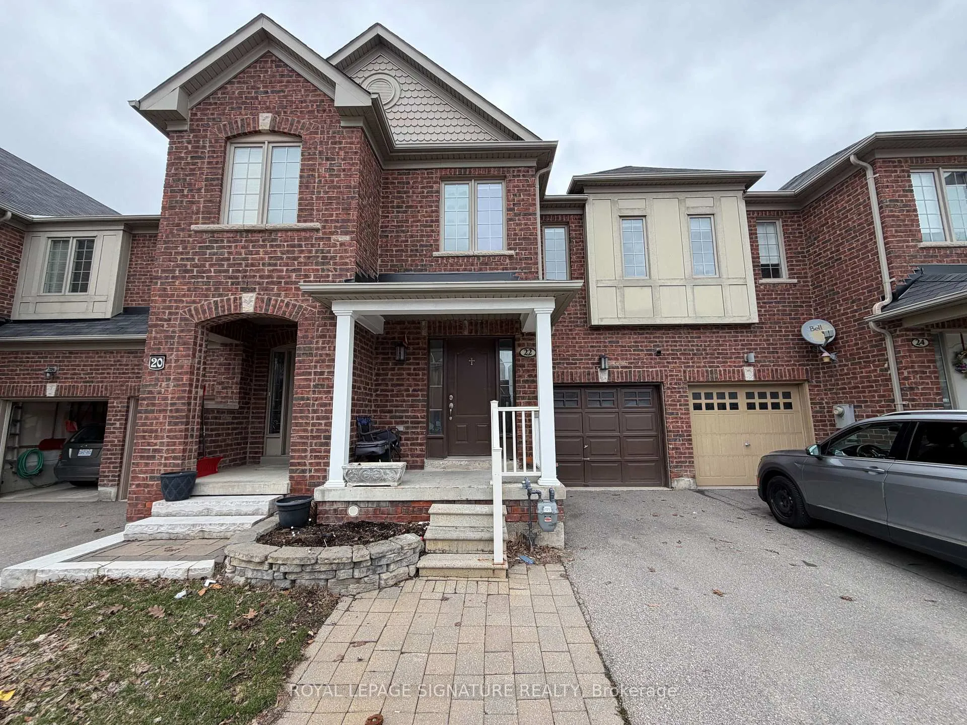 Photo 2 of 22 Muscadel Road, Vaughan, Vellore Village — HOMEH