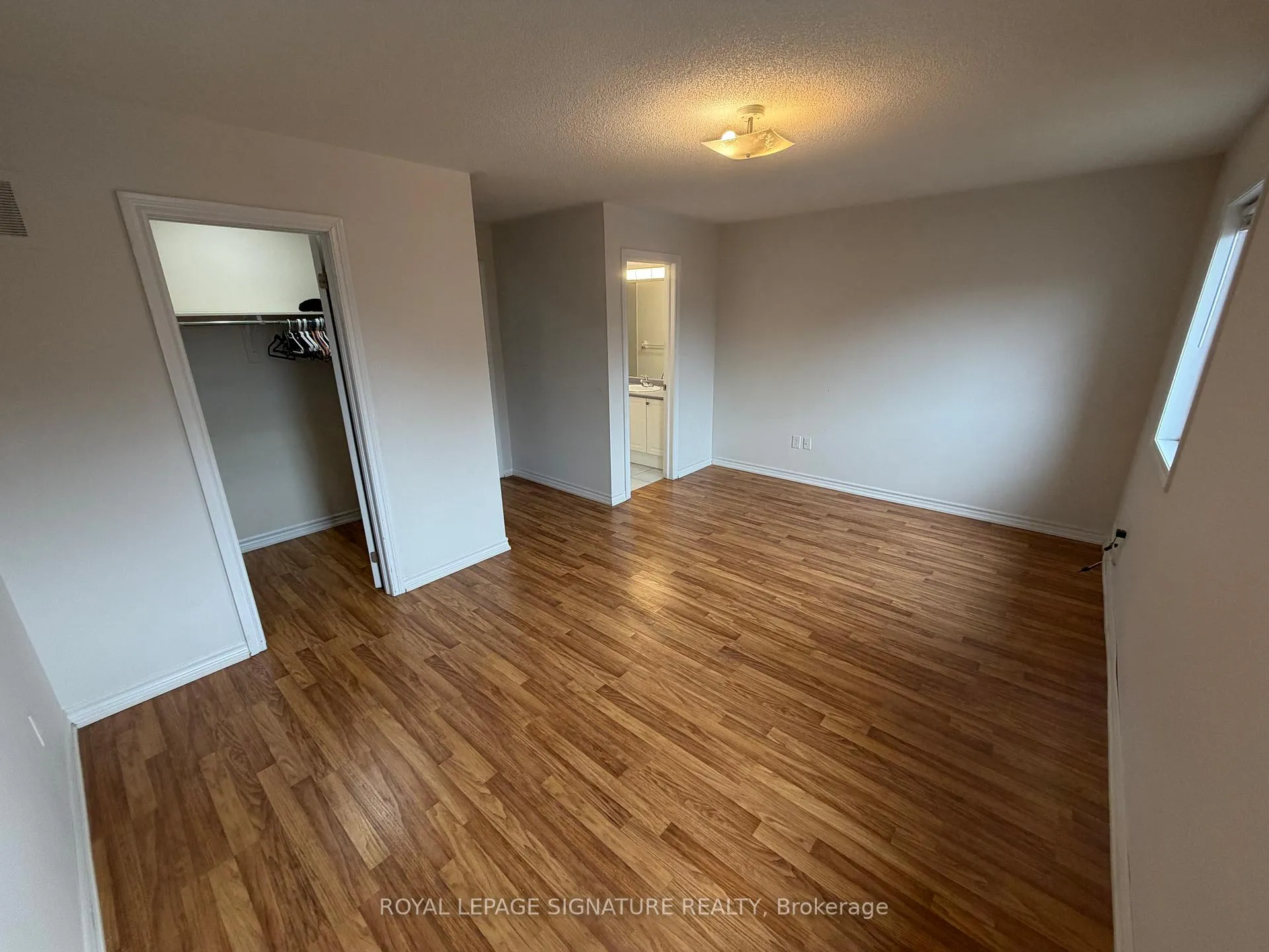 Photo 17 of 22 Muscadel Road, Vaughan, Vellore Village — HOMEH
