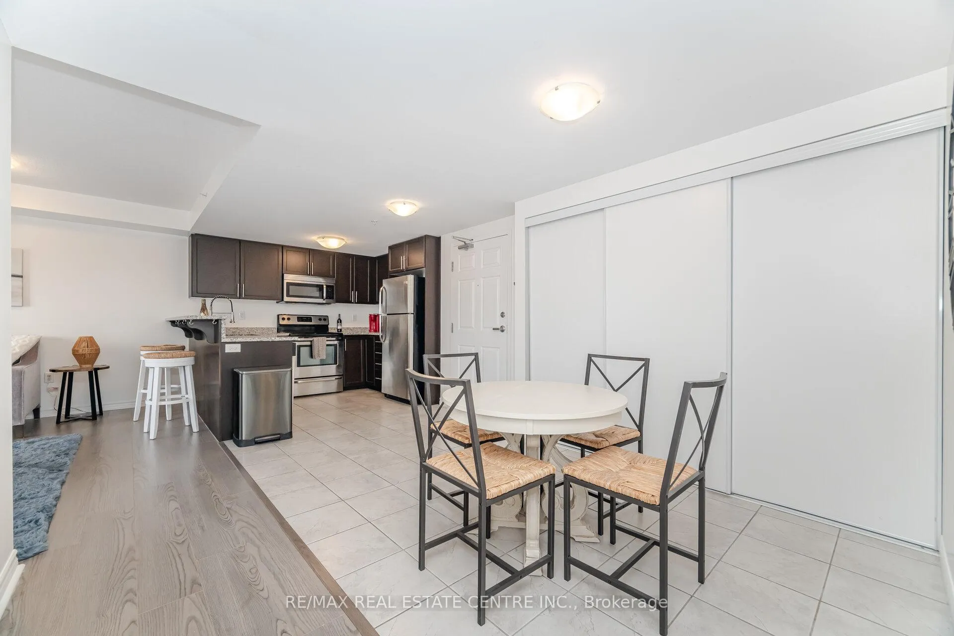 Photo 4 of Unit 409, 45 Kingsbury Square, Guelph, Pineridge/Westminster Woods — HOMEH