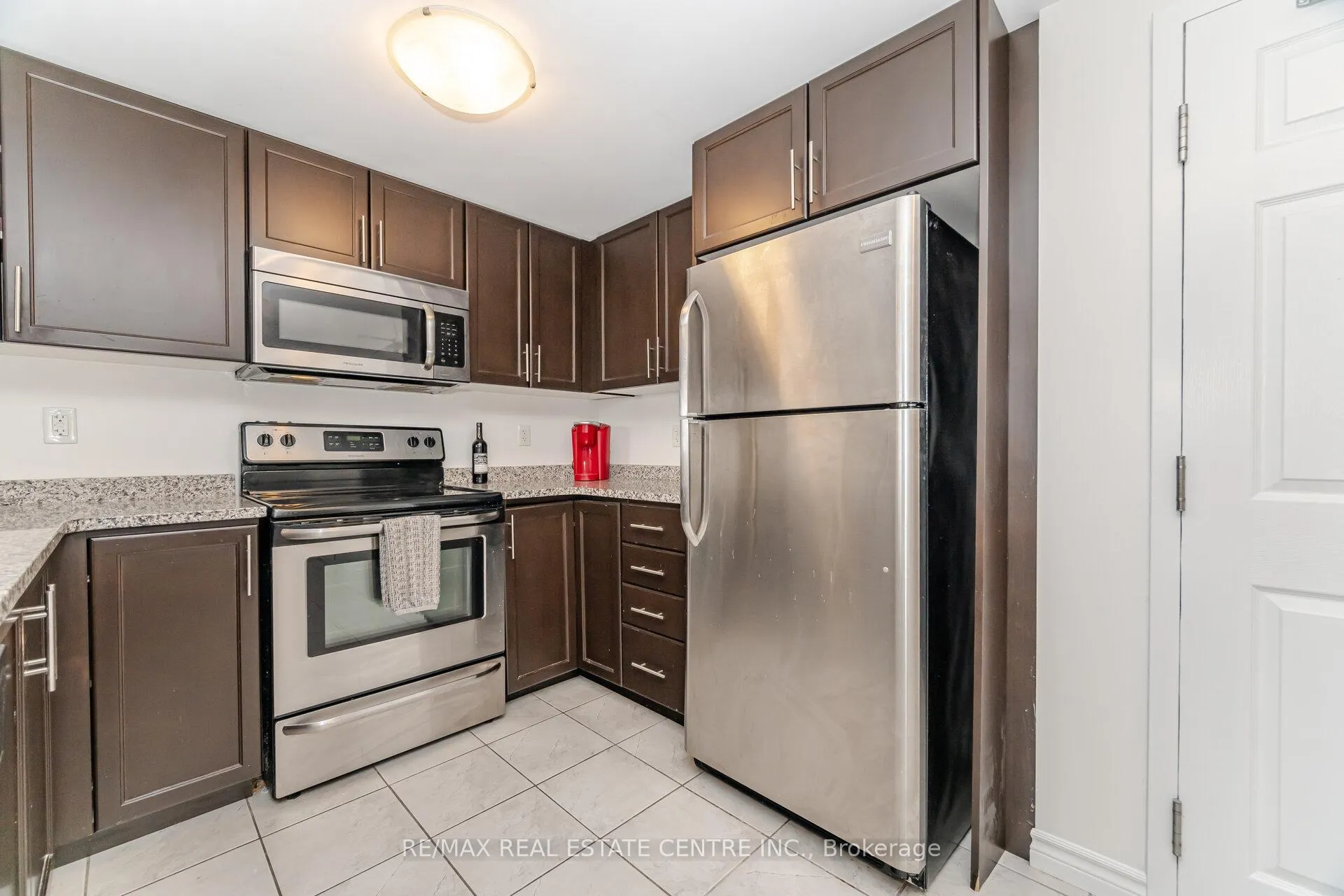 Photo 6 of Unit 409, 45 Kingsbury Square, Guelph, Pineridge/Westminster Woods — HOMEH