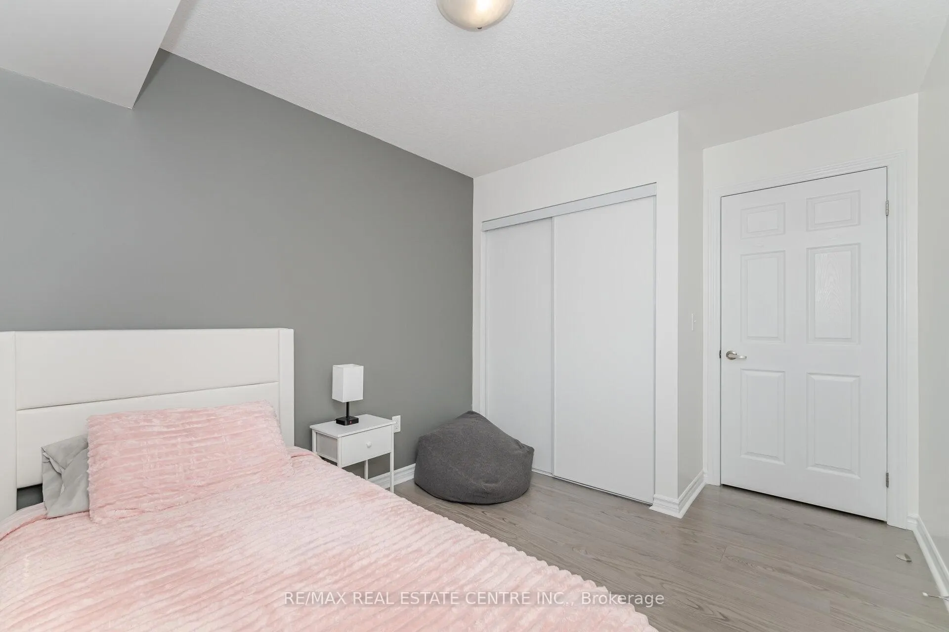 Photo 15 of Unit 409, 45 Kingsbury Square, Guelph, Pineridge/Westminster Woods — HOMEH