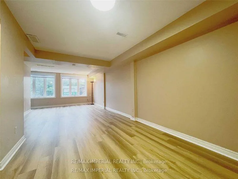 Photo 5 of 641A The Queensway, Etobicoke, Stonegate-Queensway — HOMEH