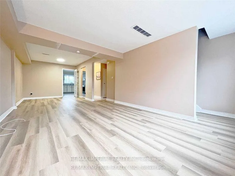 Photo 9 of 641A The Queensway, Etobicoke, Stonegate-Queensway — HOMEH