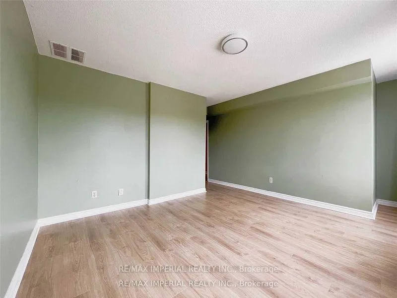 Photo 12 of 641A The Queensway, Etobicoke, Stonegate-Queensway — HOMEH