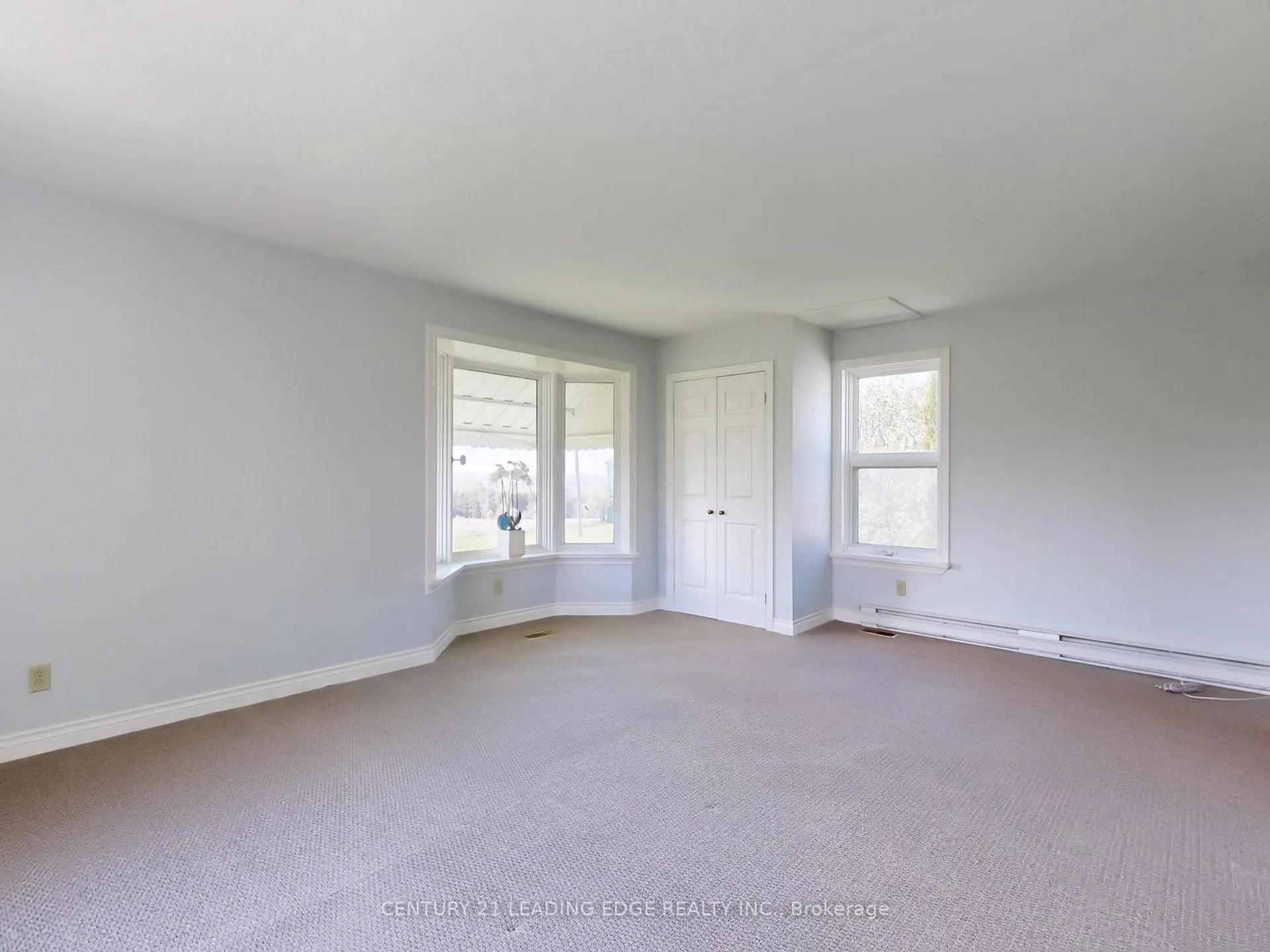 Photo 15 of 362 Victoria Road, Georgina, Baldwin — HOMEH