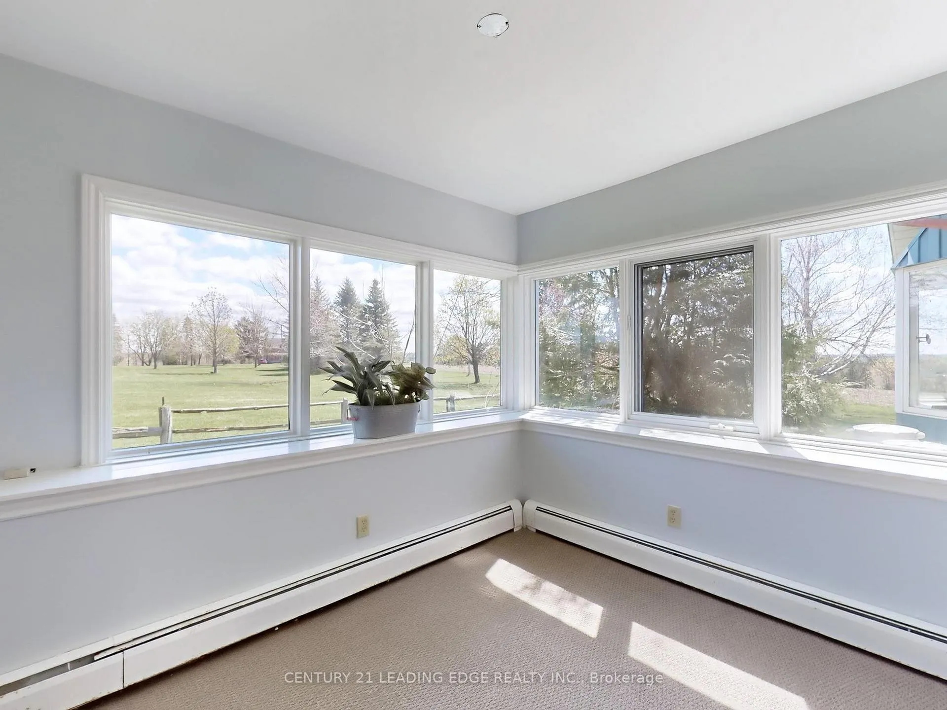Photo 19 of 362 Victoria Road, Georgina, Baldwin — HOMEH