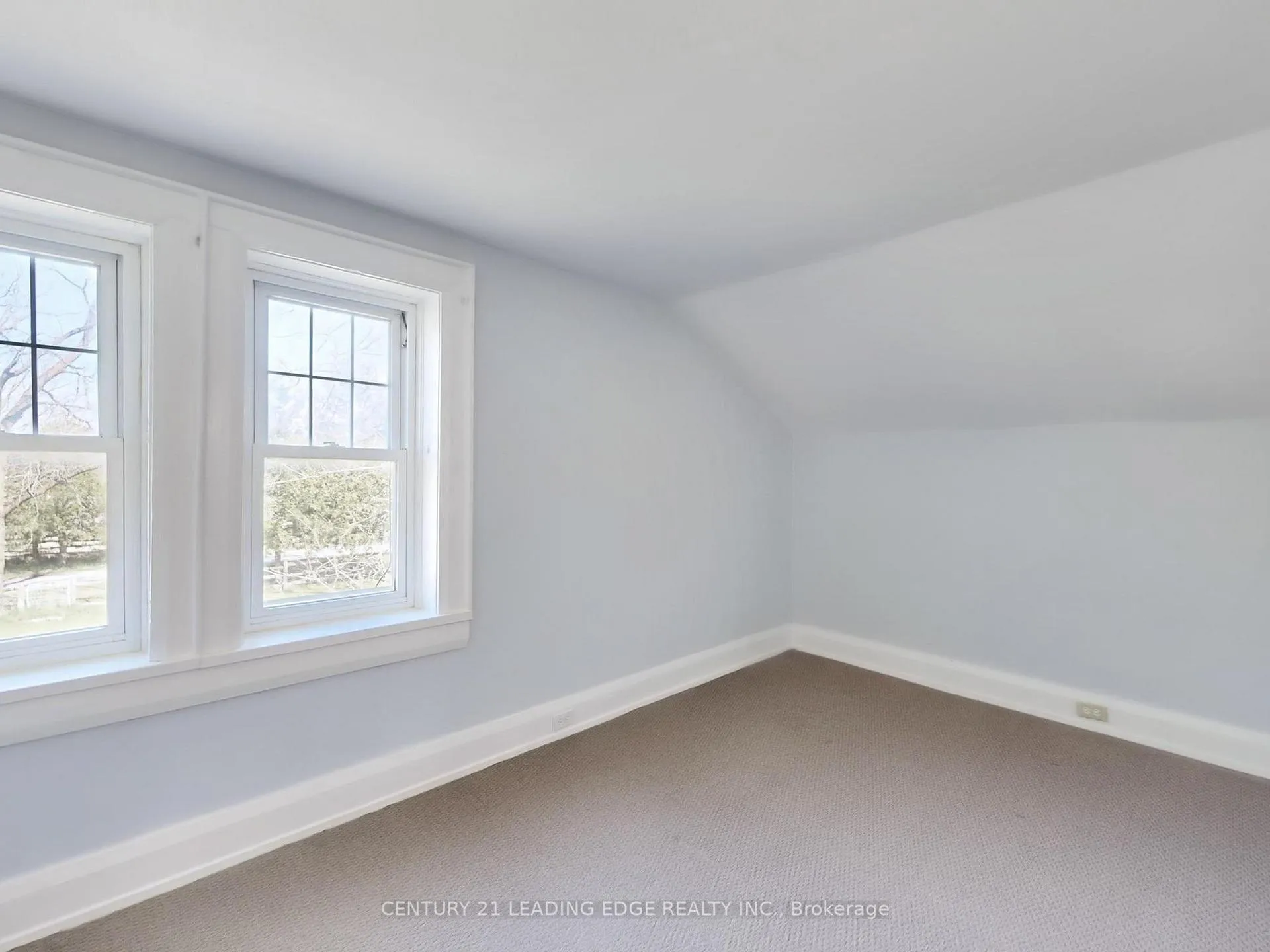 Photo 25 of 362 Victoria Road, Georgina, Baldwin — HOMEH