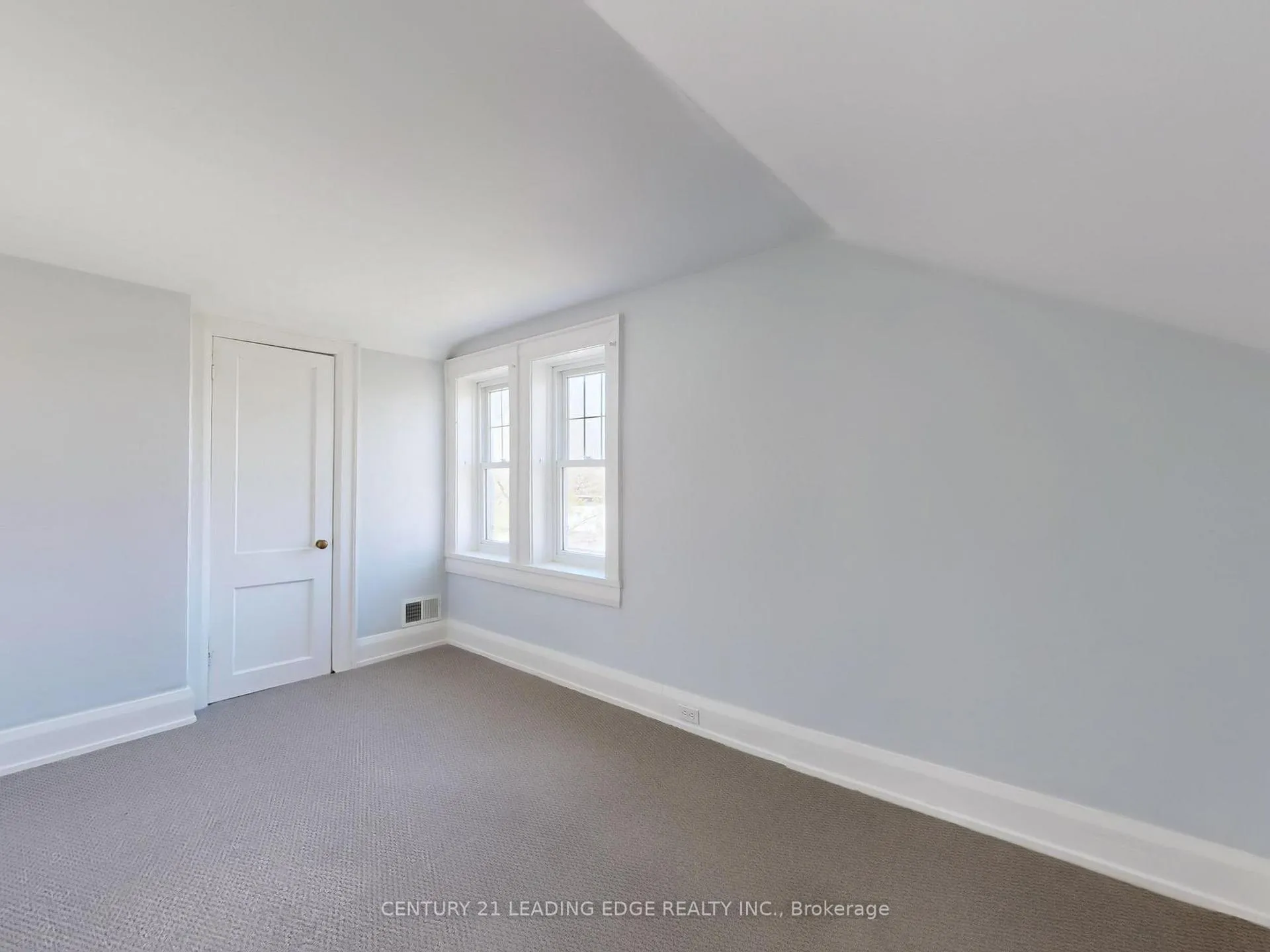 Photo 26 of 362 Victoria Road, Georgina, Baldwin — HOMEH