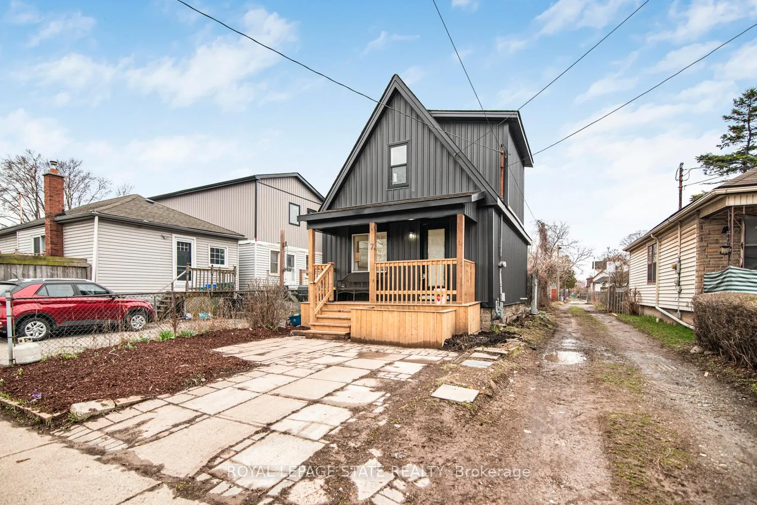 Photo 1 of 7 Stapleton Avenue, Hamilton, Industrial Sector — HOMEH