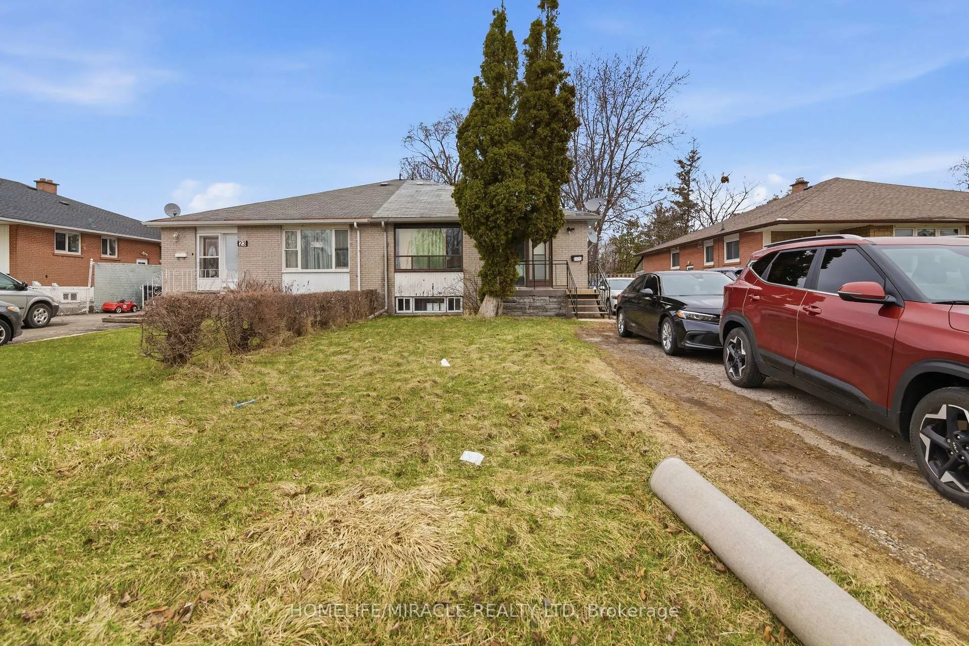 Photo 1 of Unit Basement, 21 Albion Crescent, Brampton, Avondale — HOMEH