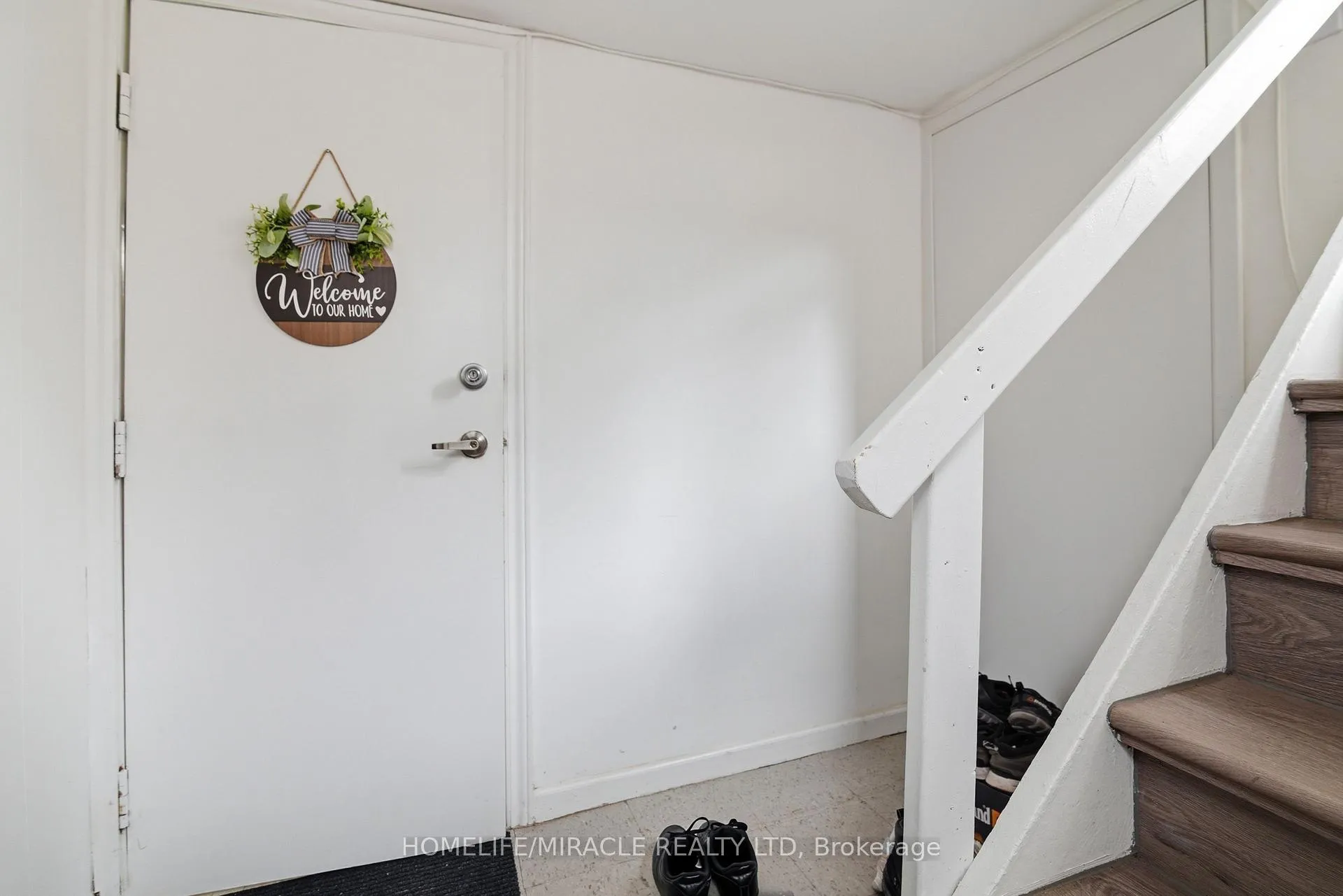 Photo 6 of Unit Basement, 21 Albion Crescent, Brampton, Avondale — HOMEH