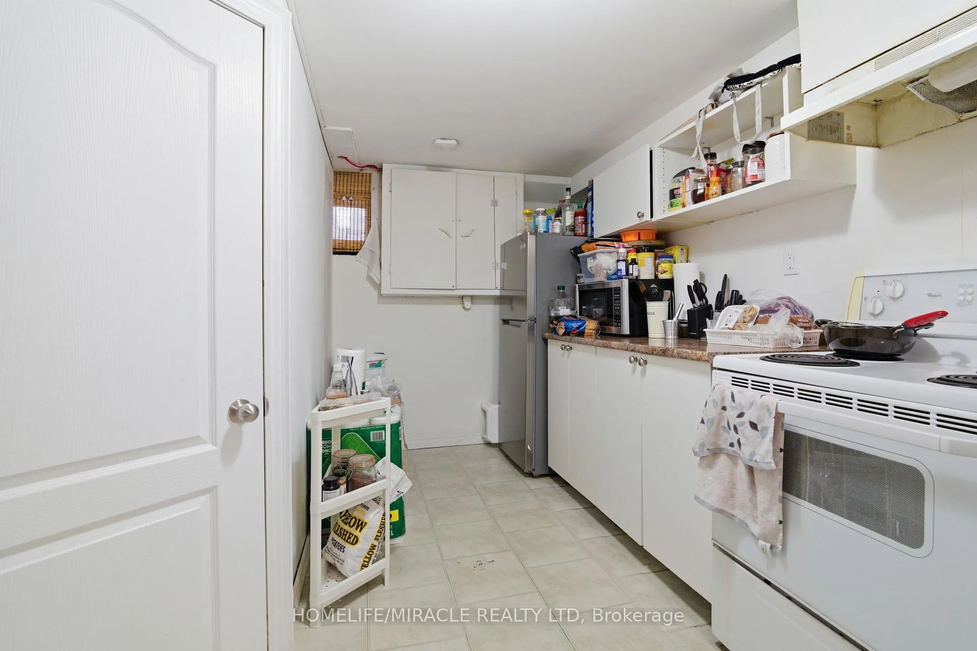 Photo 13 of Unit Basement, 21 Albion Crescent, Brampton, Avondale — HOMEH