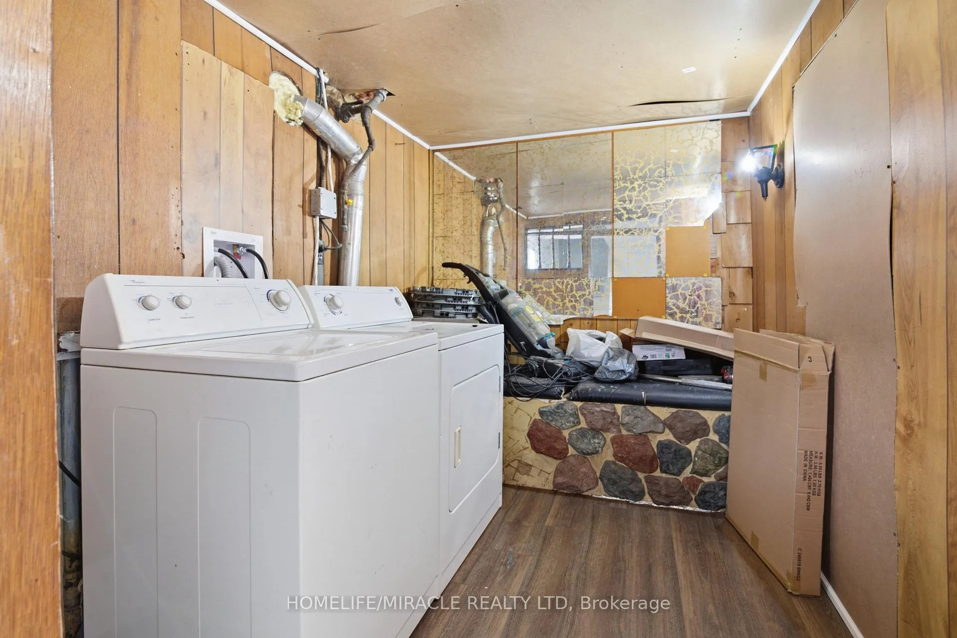 Photo 19 of Unit Basement, 21 Albion Crescent, Brampton, Avondale — HOMEH