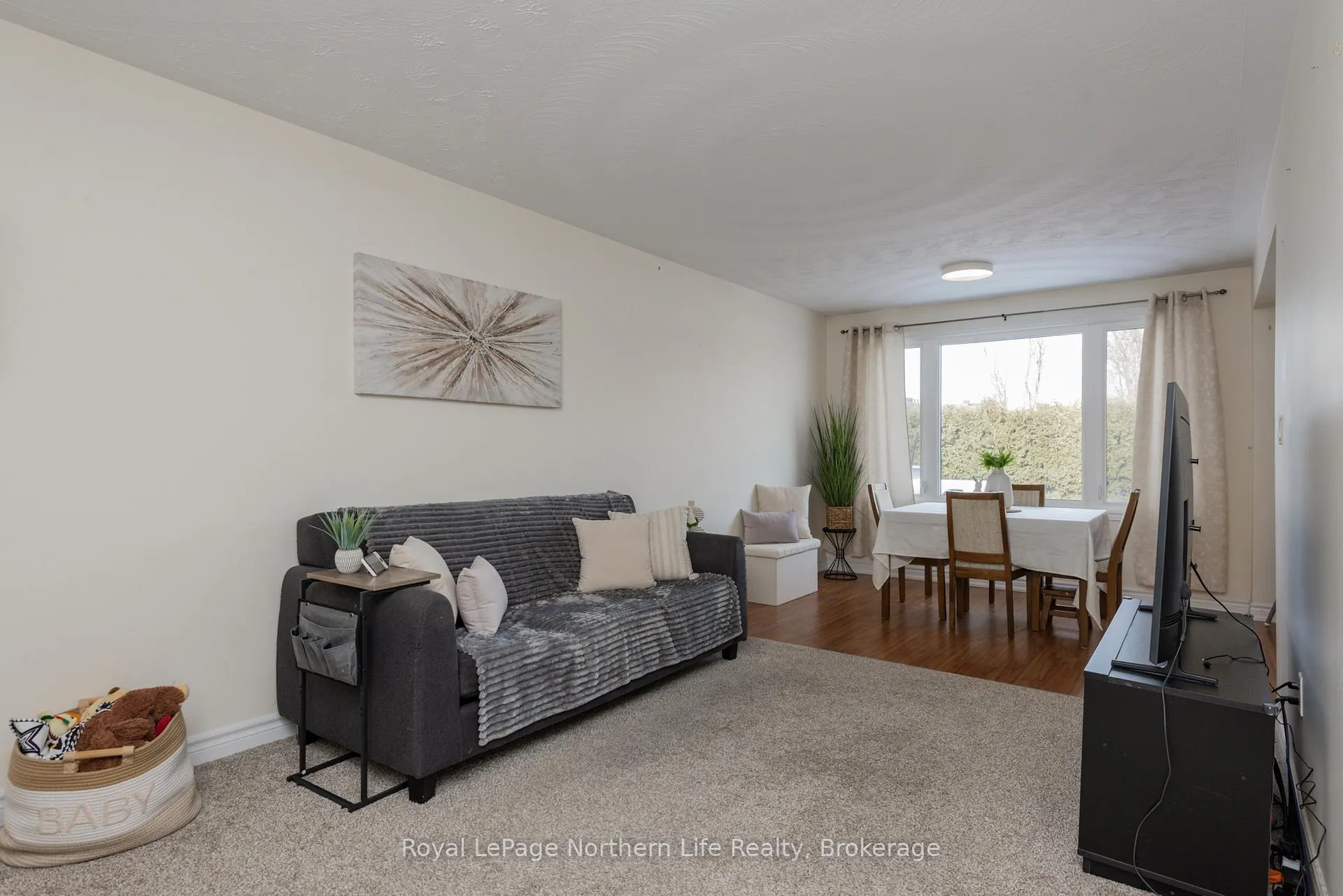 Photo 5 of 47 Harris Drive, North Bay, Ferris — HOMEH