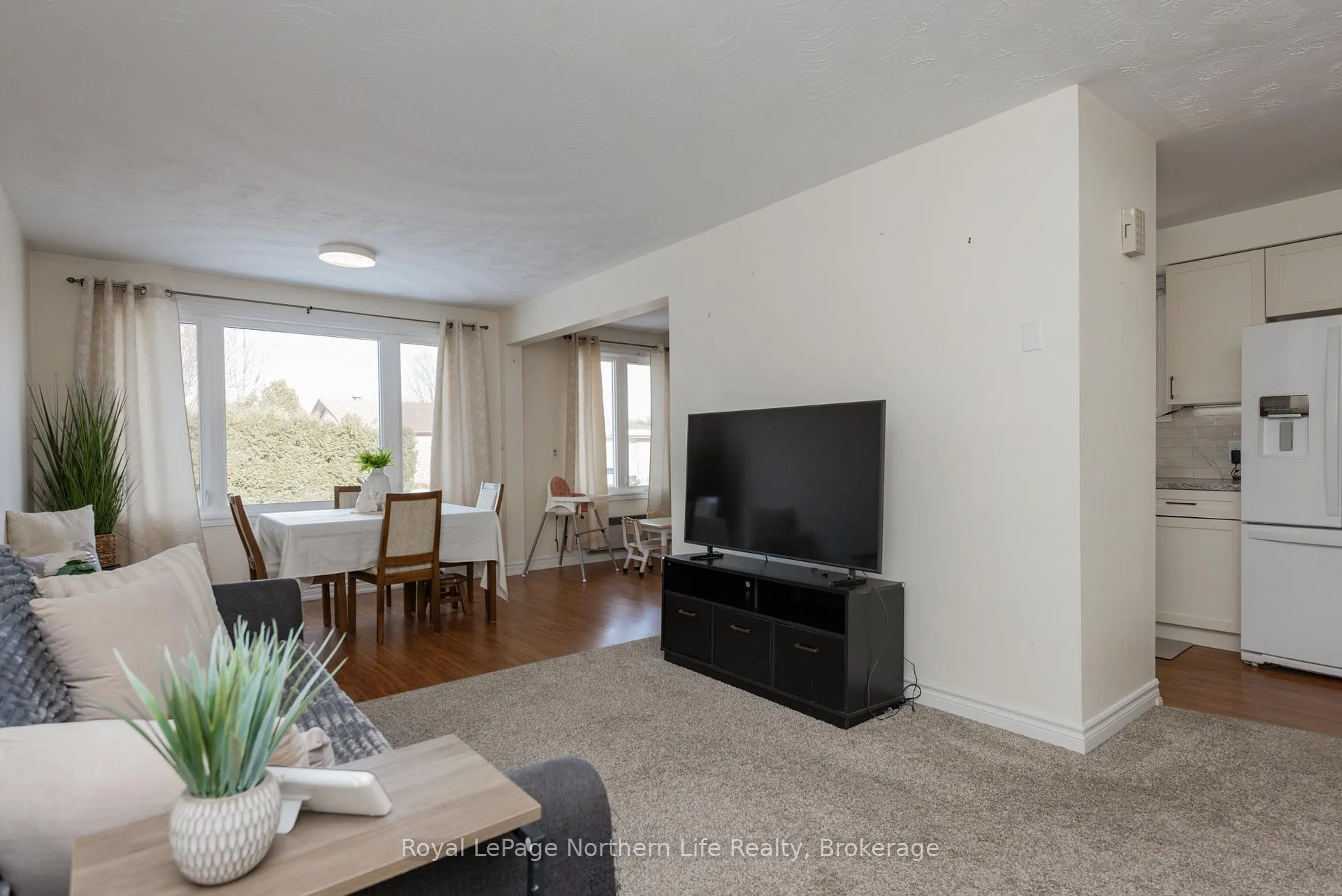 Photo 6 of 47 Harris Drive, North Bay, Ferris — HOMEH