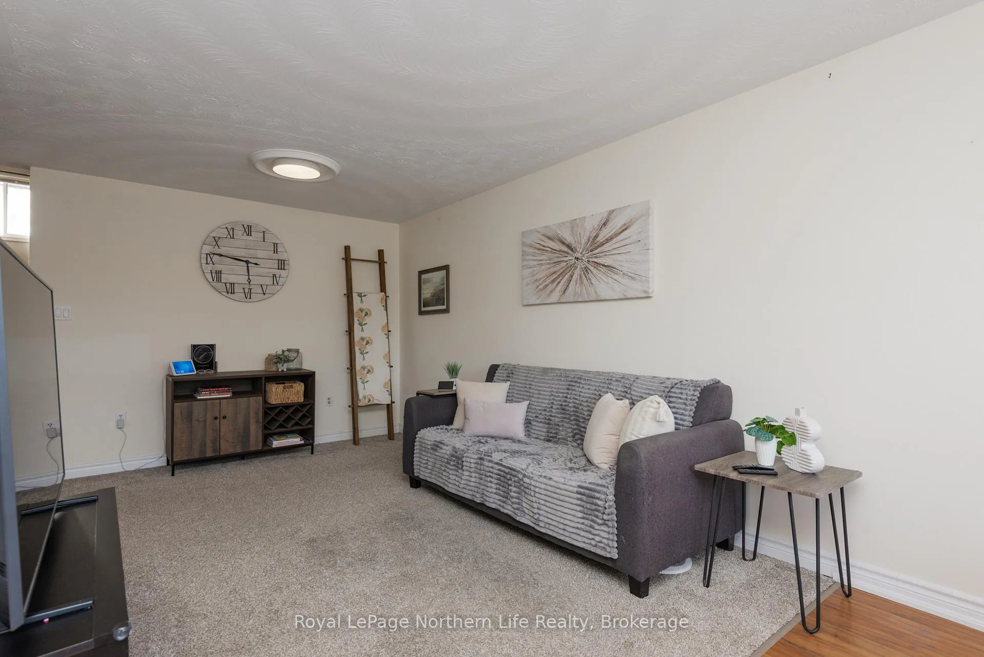Photo 7 of 47 Harris Drive, North Bay, Ferris — HOMEH